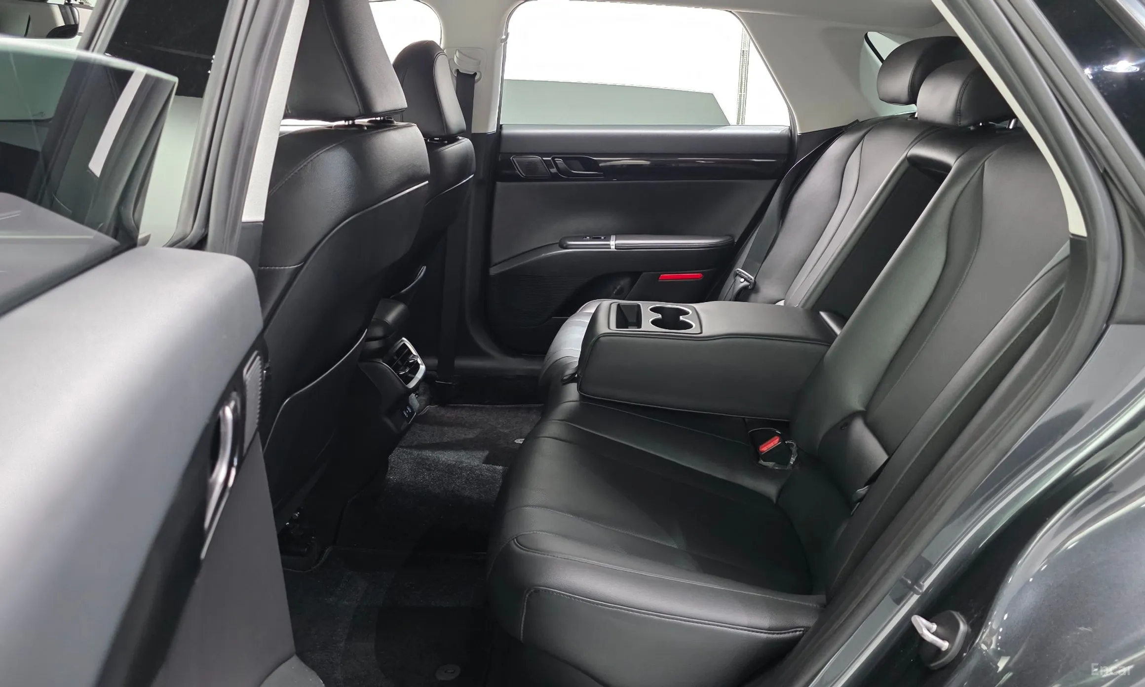 Hyundai Grandeur Hybrid (GN7) превью 12