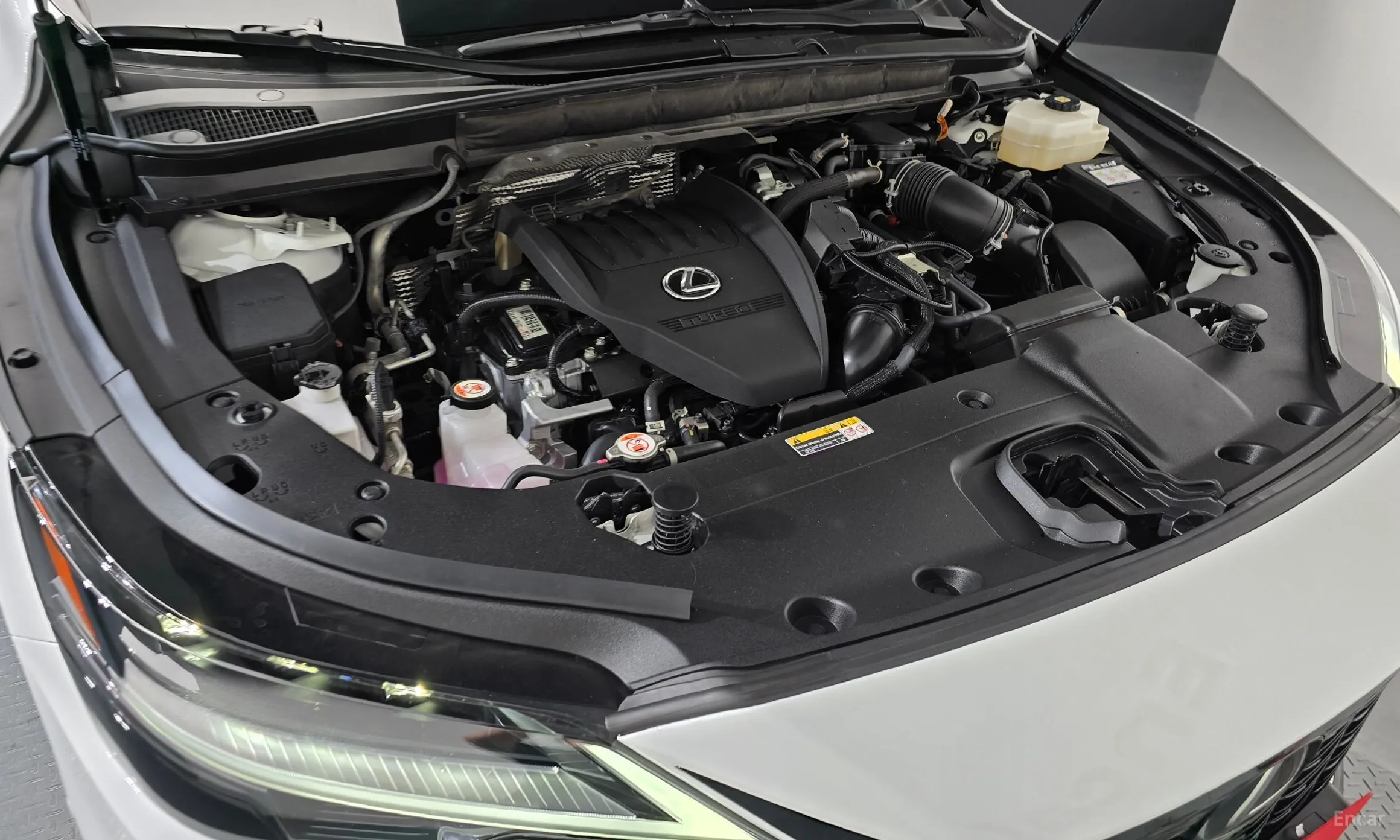 Lexus RX500h 5th Generation превью 6