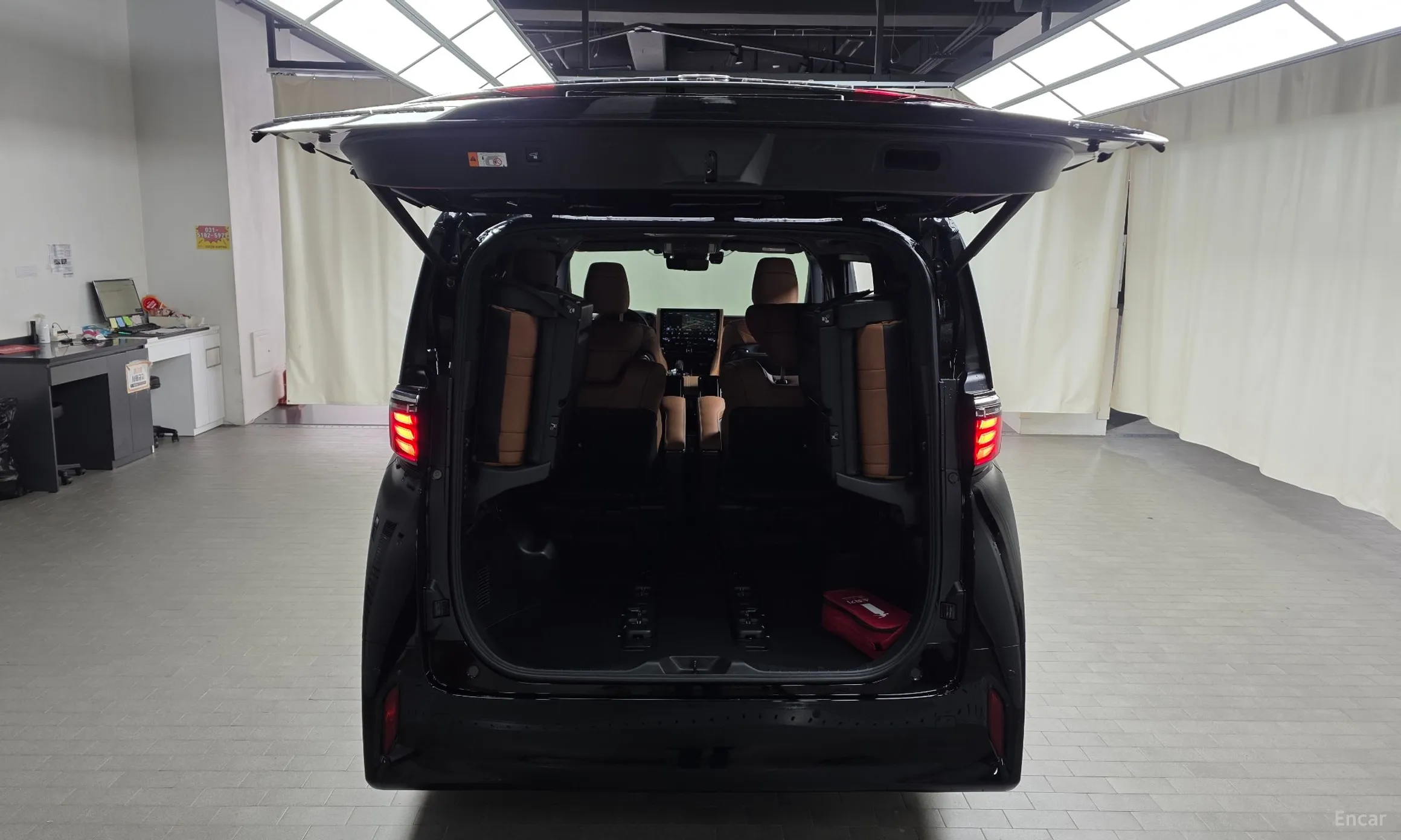 Toyota Alphard 4th Generation превью 20