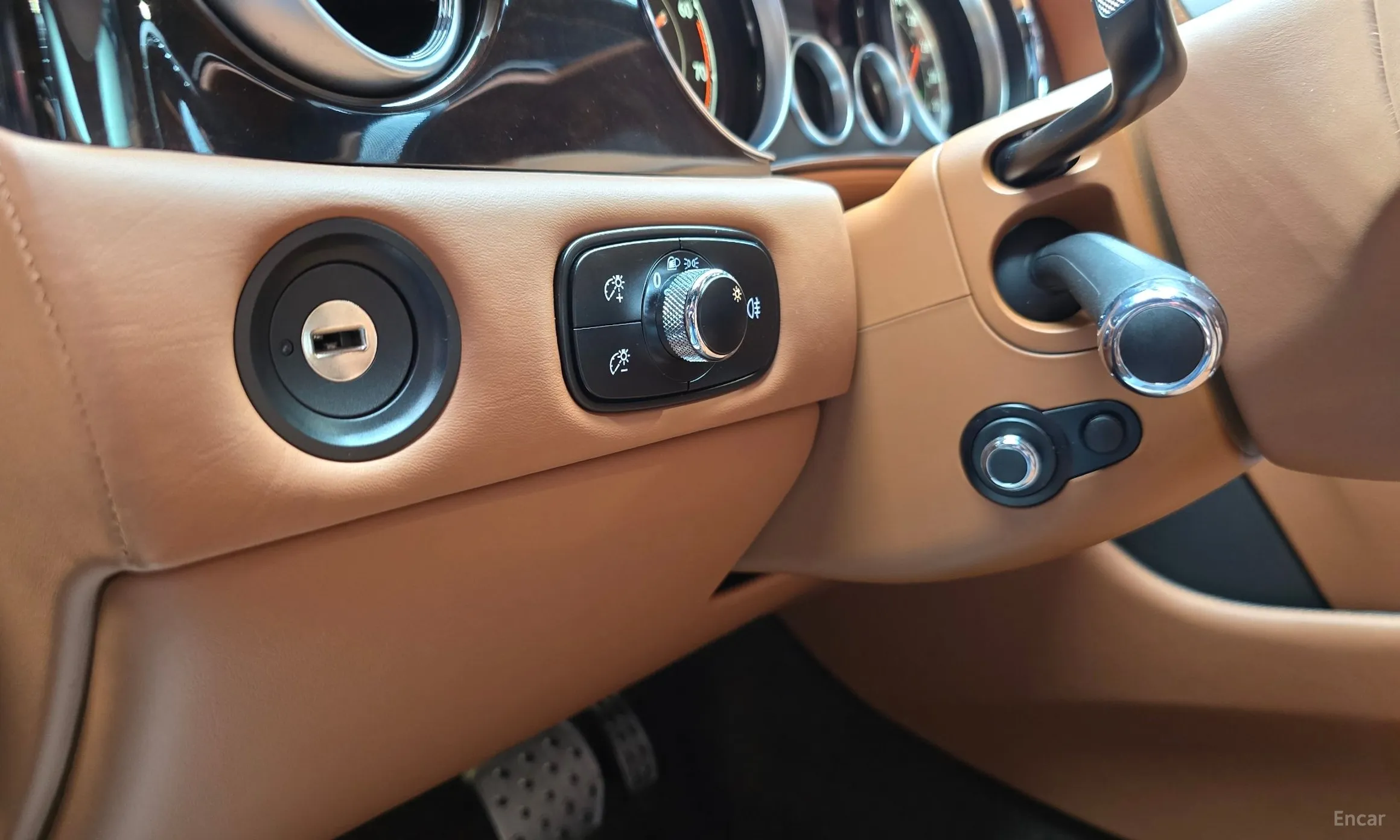 Bentley Flying Spur 2nd Generation превью 14