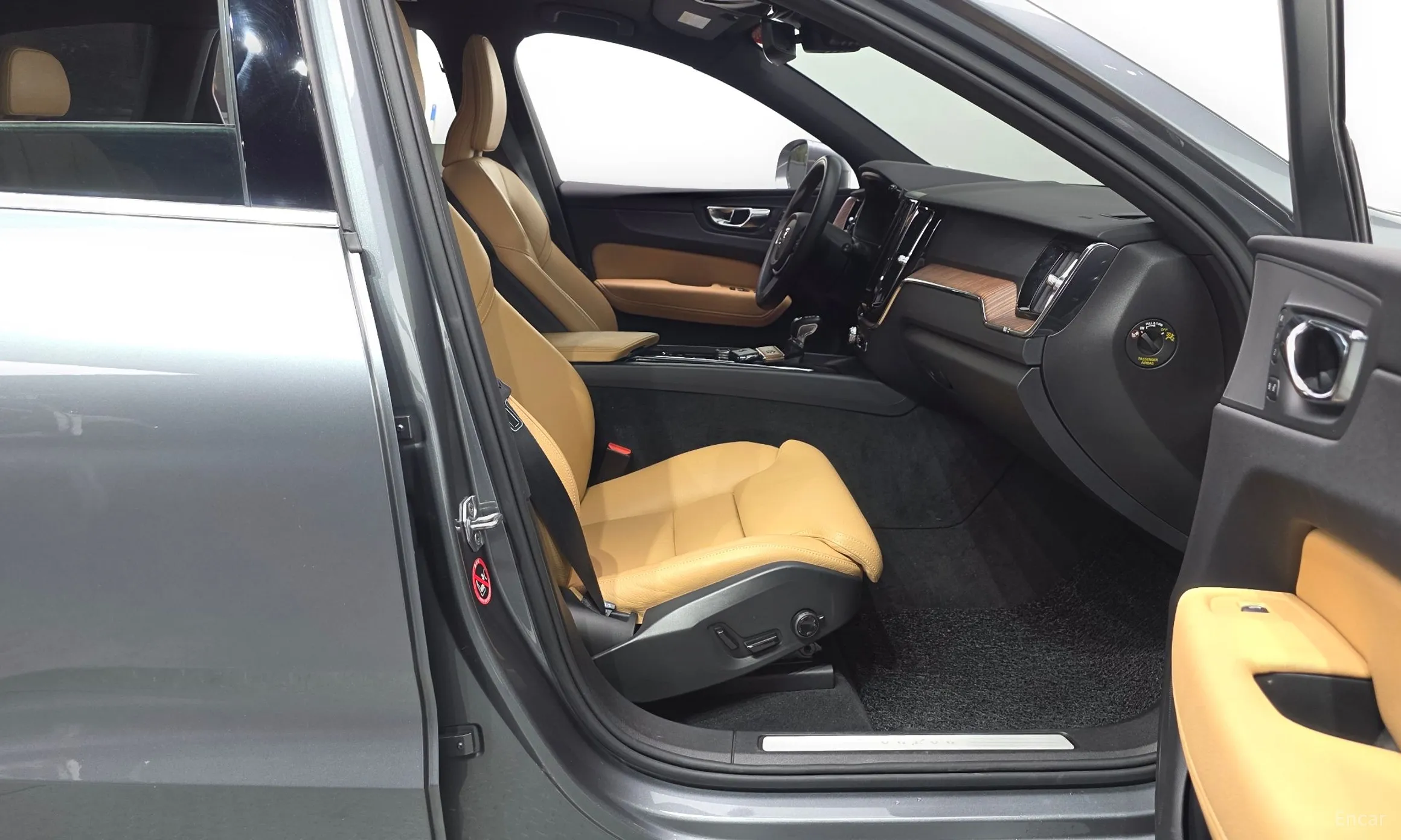 Volvo XC60 Gen 2 превью 10