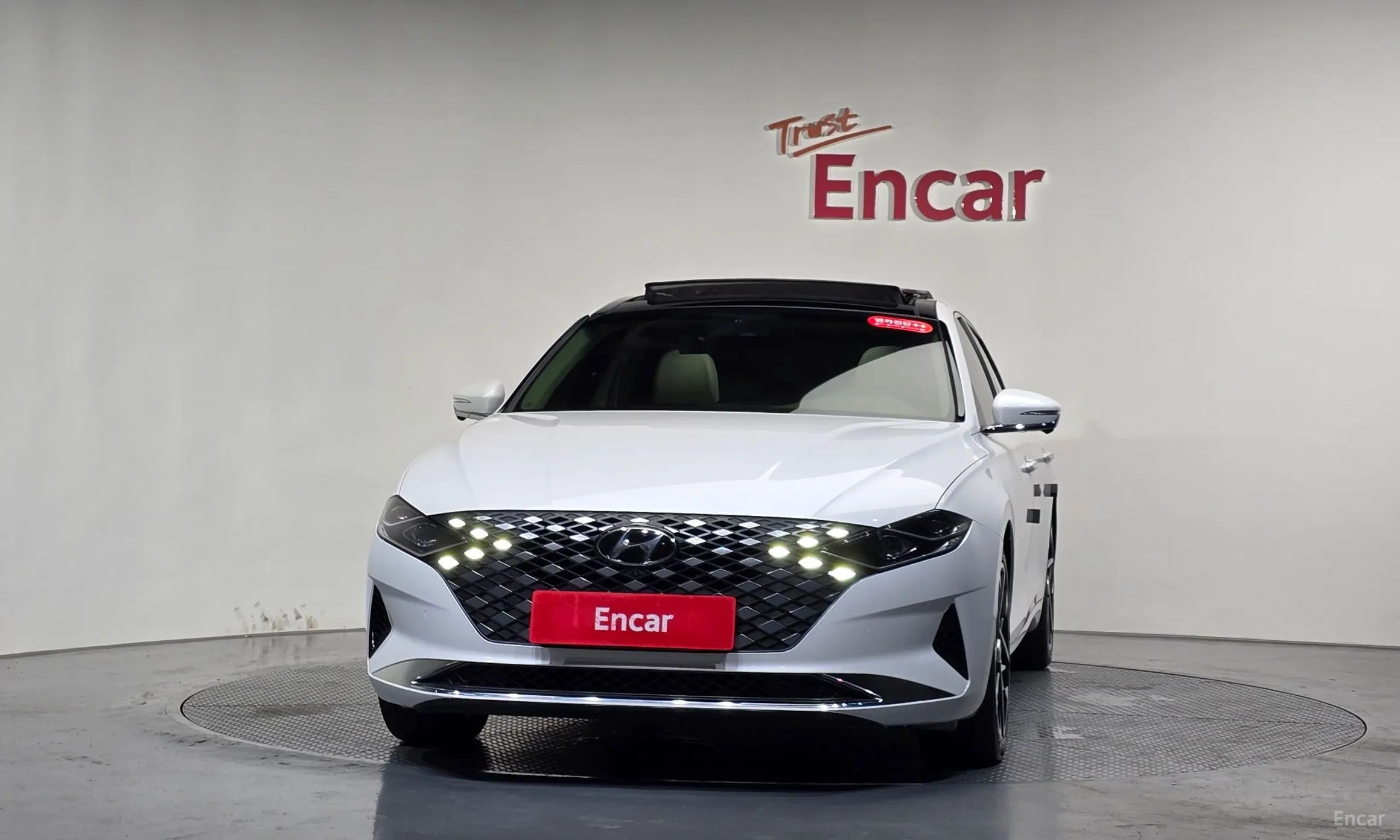 Hyundai Grandeur IG превью 3