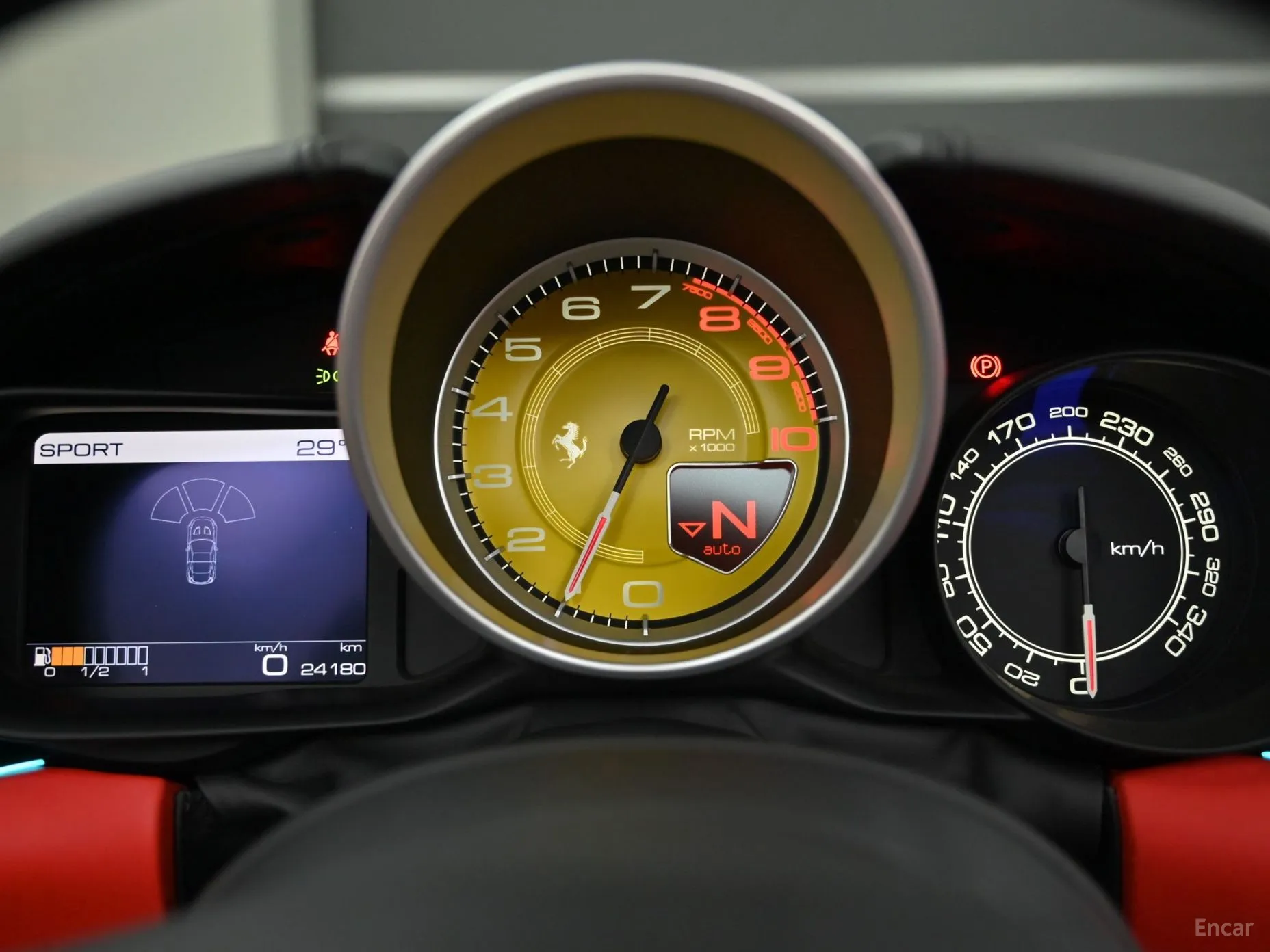 Ferrari California превью 8