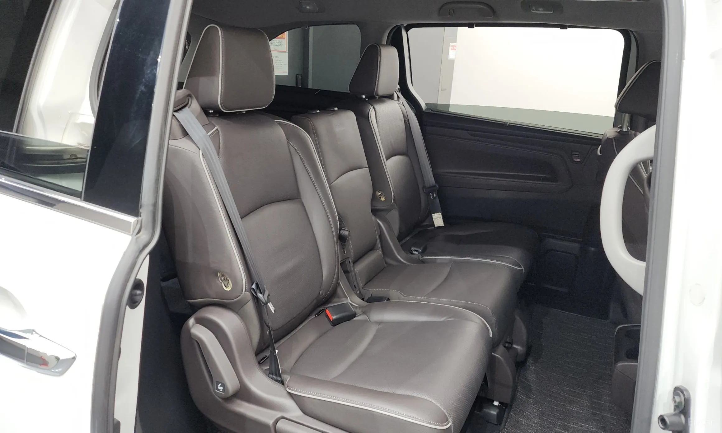 Honda Odyssey превью 11