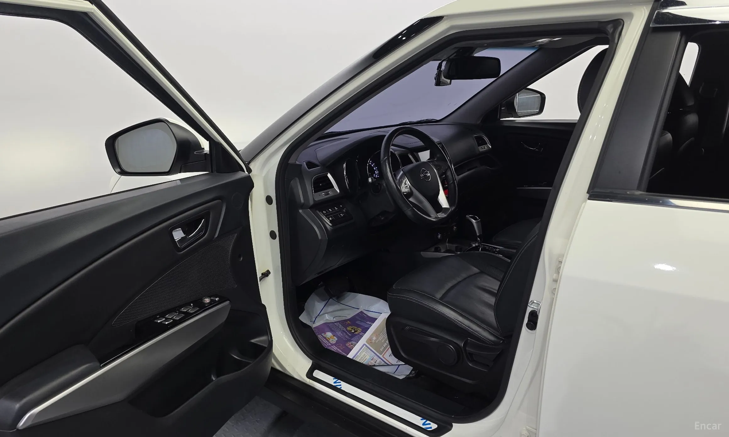 KG Mobility (SsangYong) Tivoli, Lazio превью 10