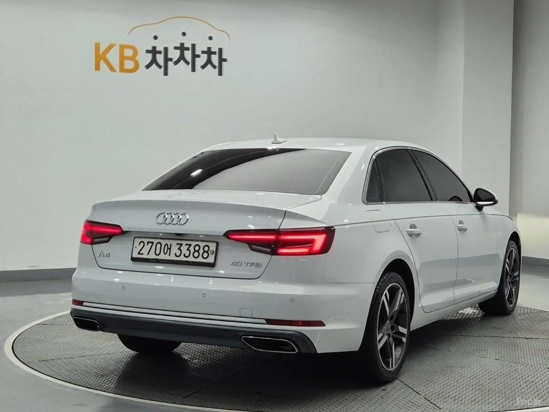 Audi A4 (B9) превью 3