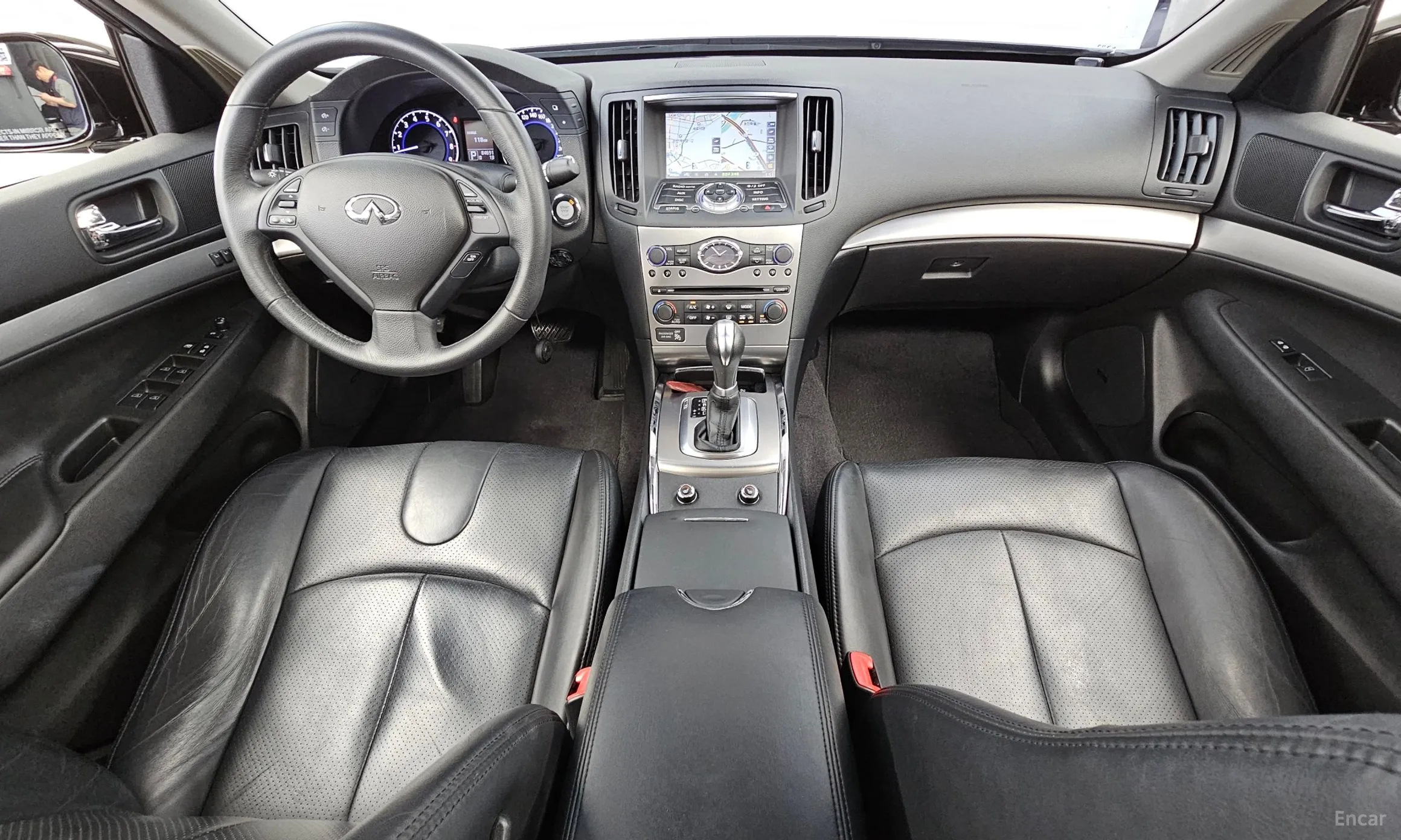 Infiniti G25 превью 7