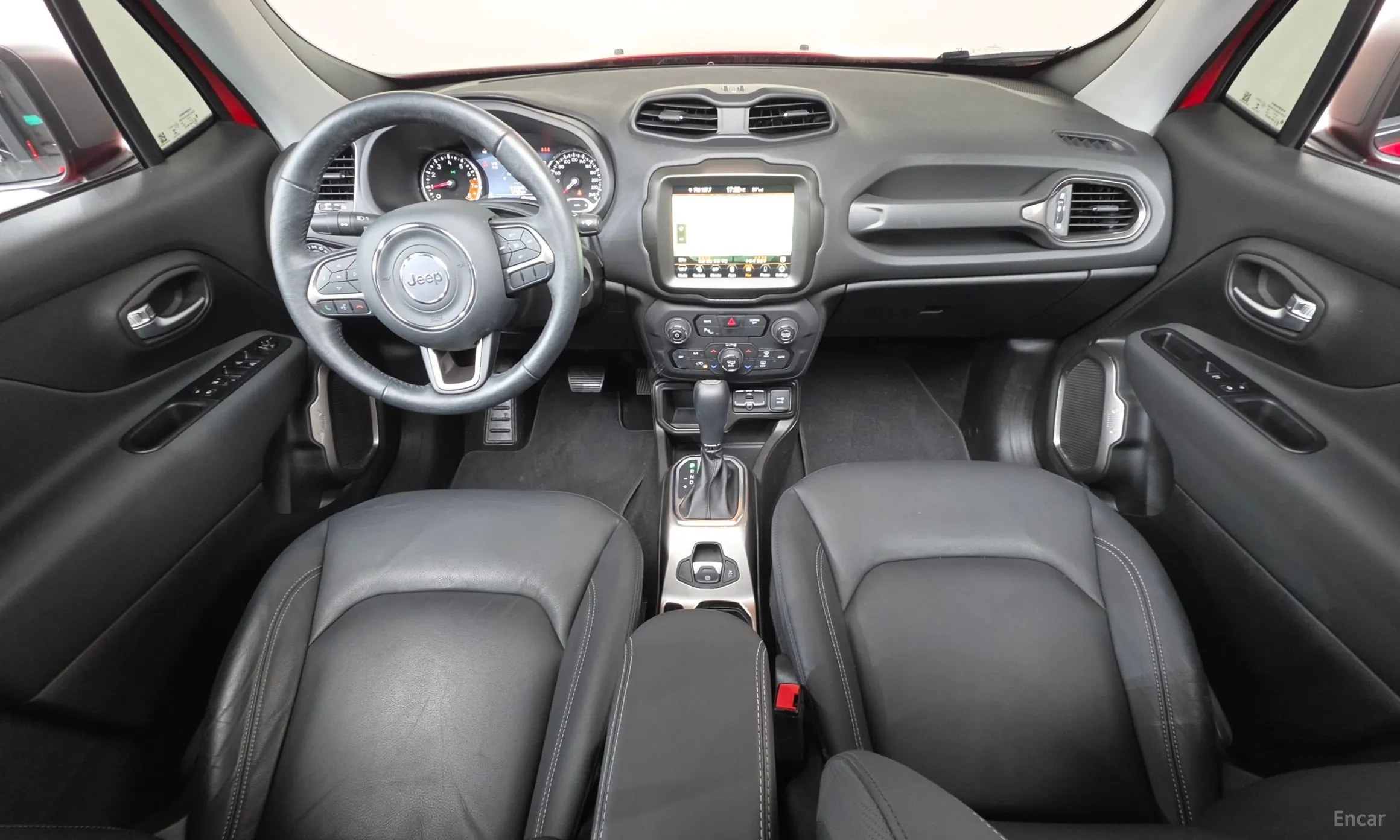 Jeep Renegade превью 7