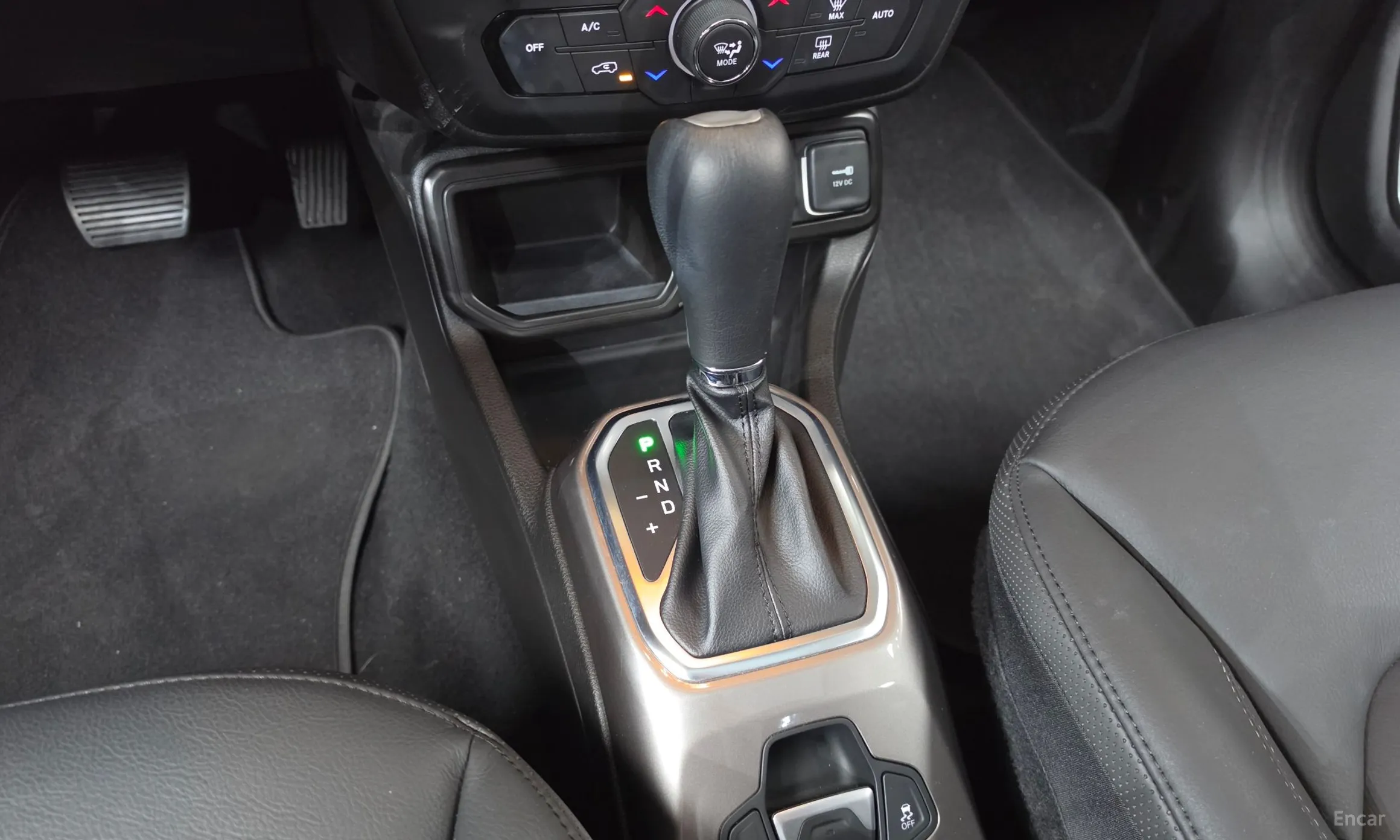 Jeep Renegade превью 9