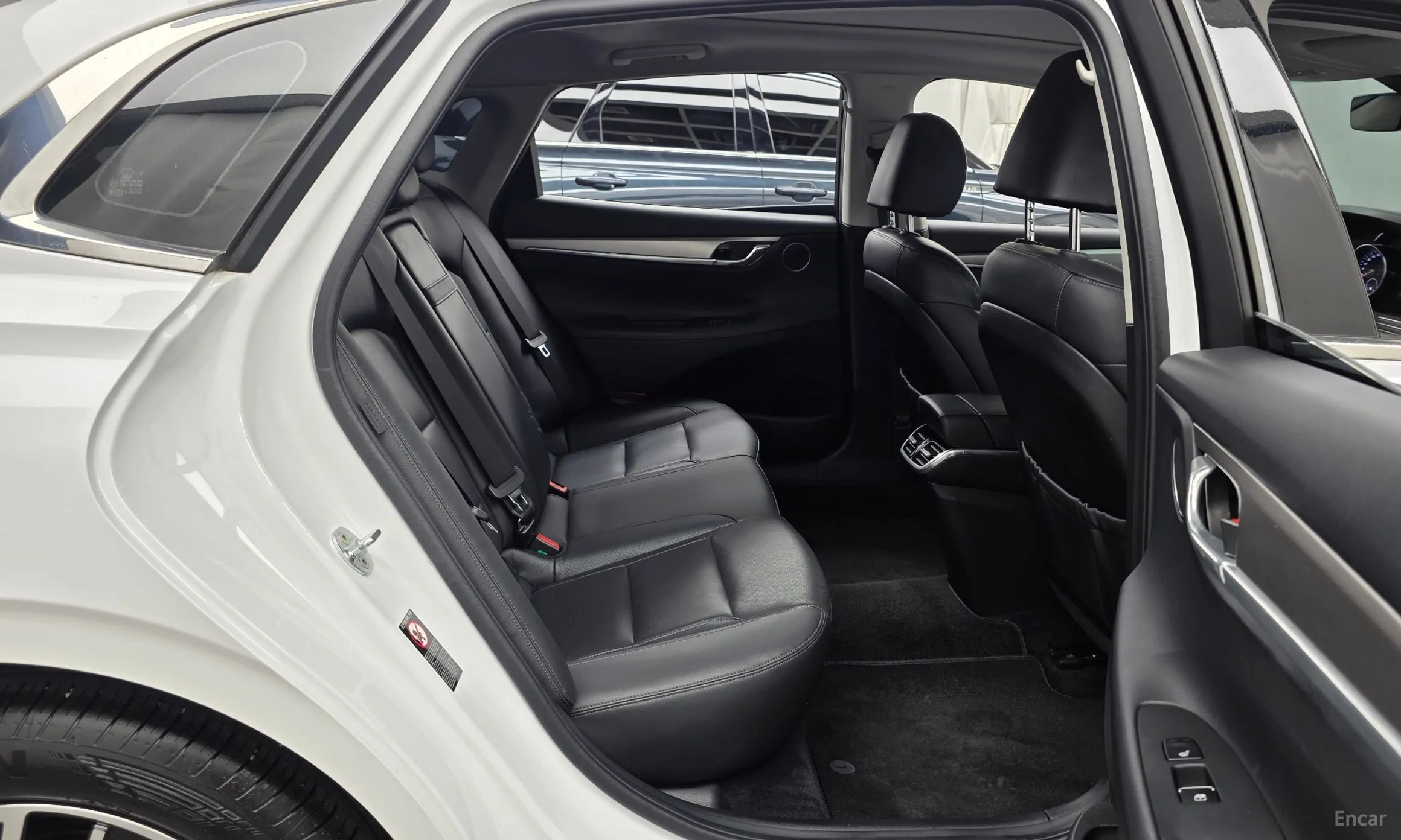 Hyundai Grandeur IG превью 12