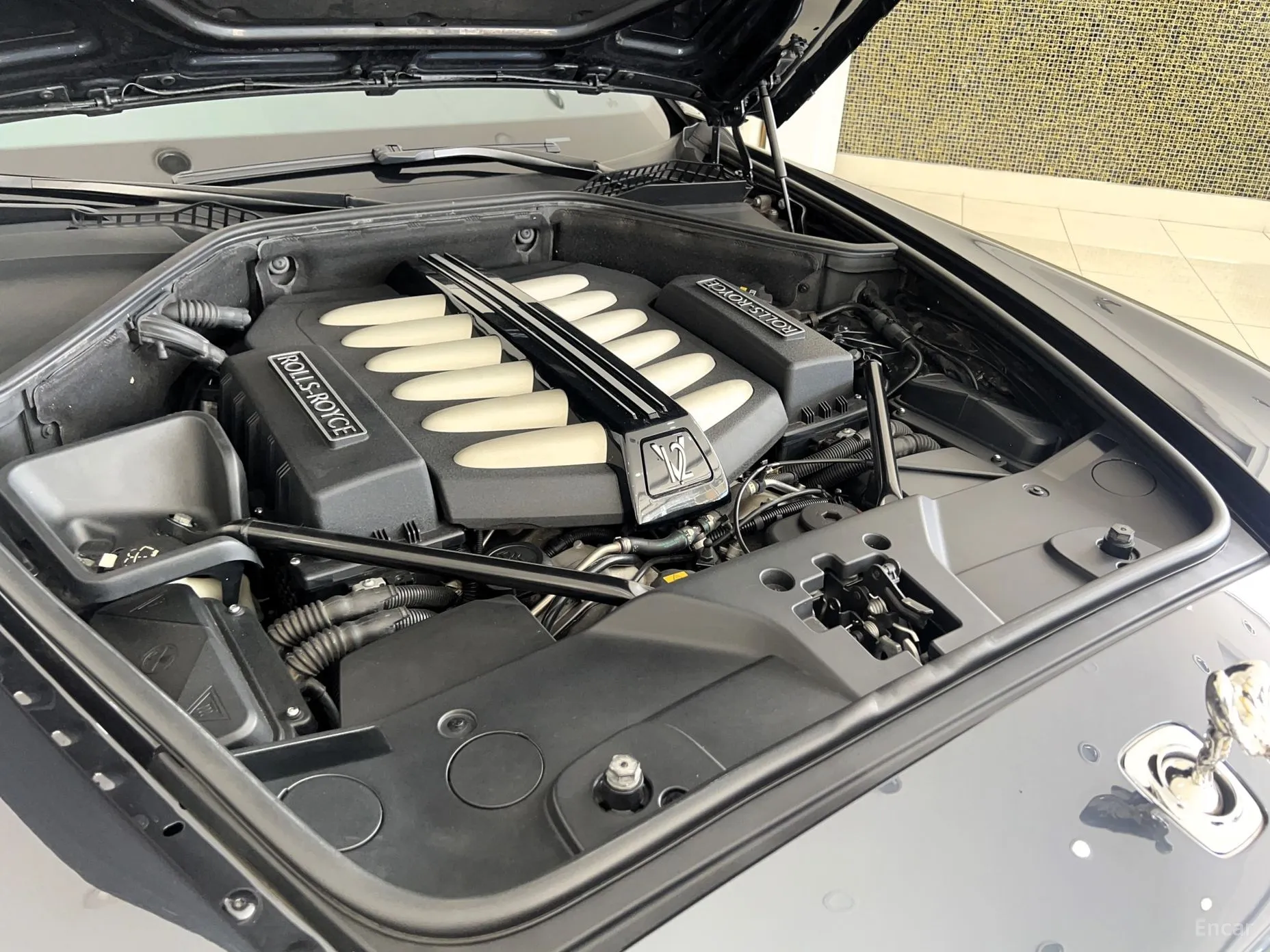 Rolls-Royce Ghost превью 6