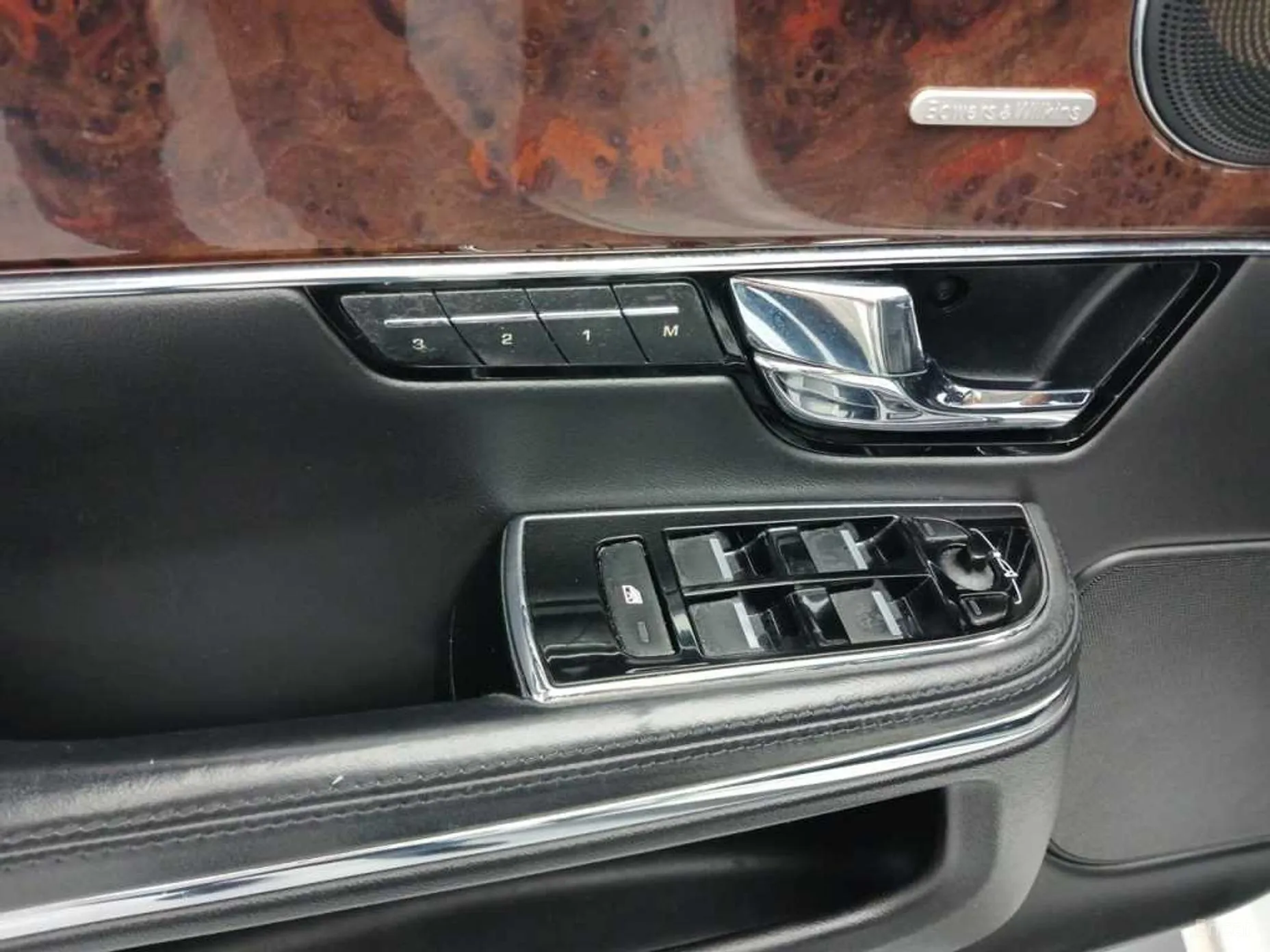 Jaguar All New XJ превью 12