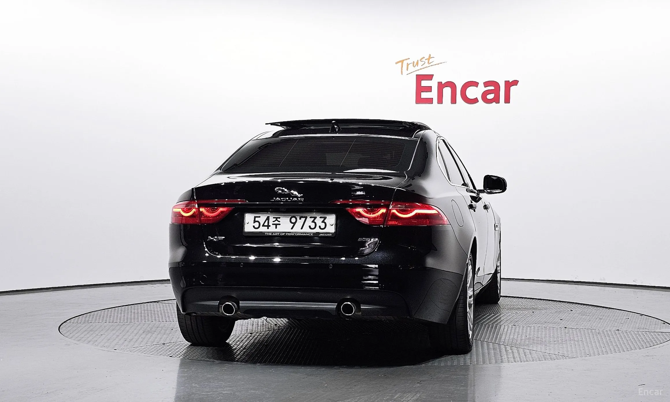 Jaguar XF (x260) превью 4