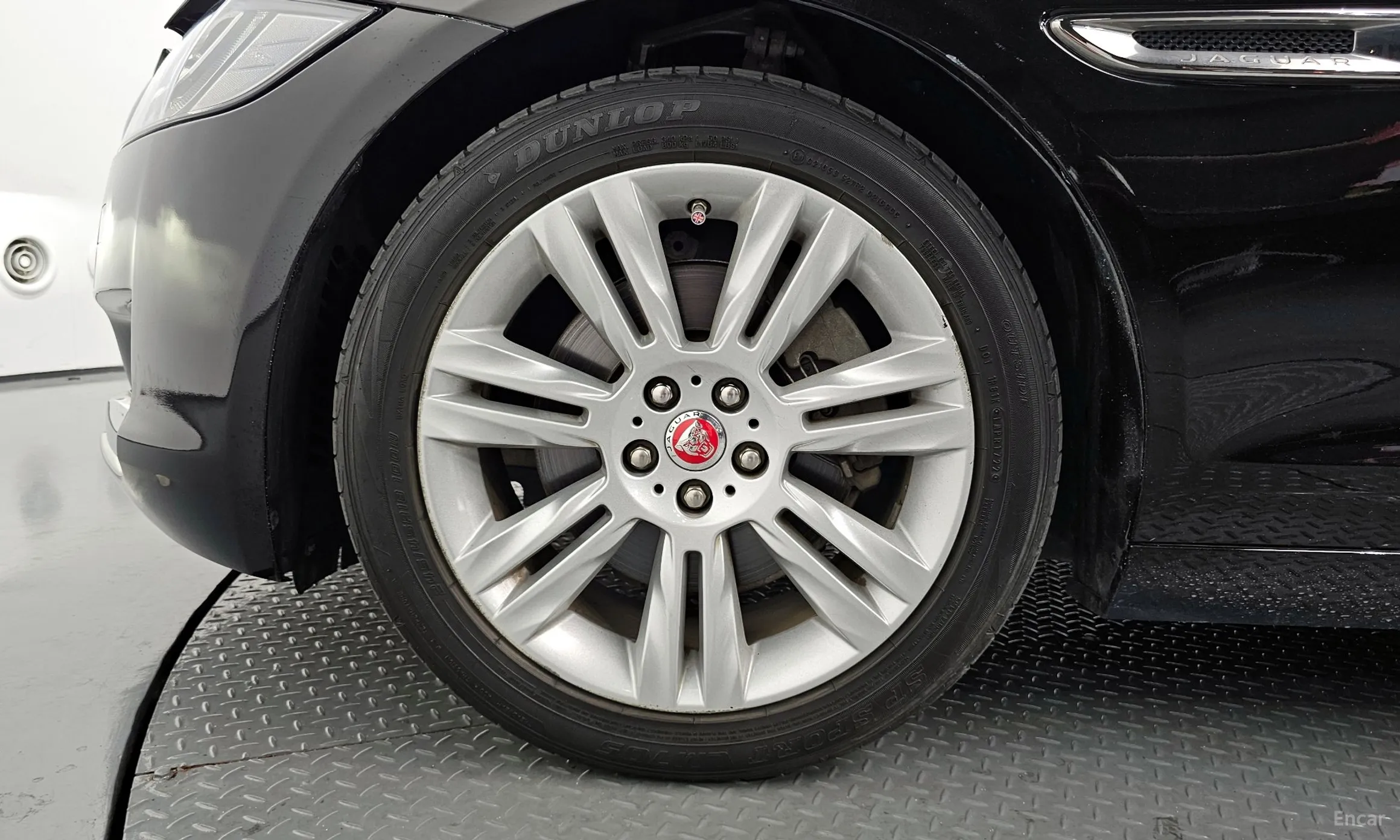 Jaguar XF (x260) превью 5