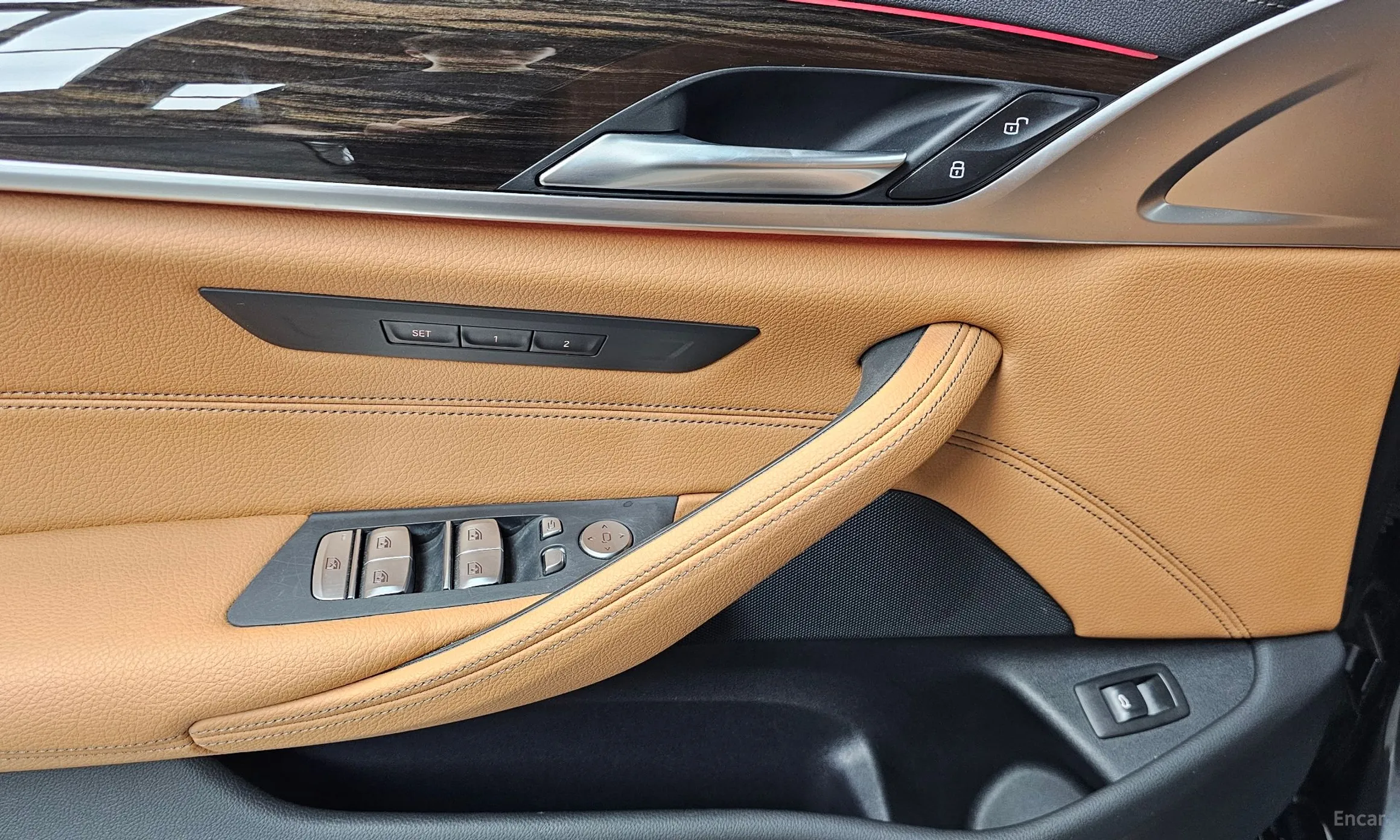 BMW 5 Series (G30) превью 20