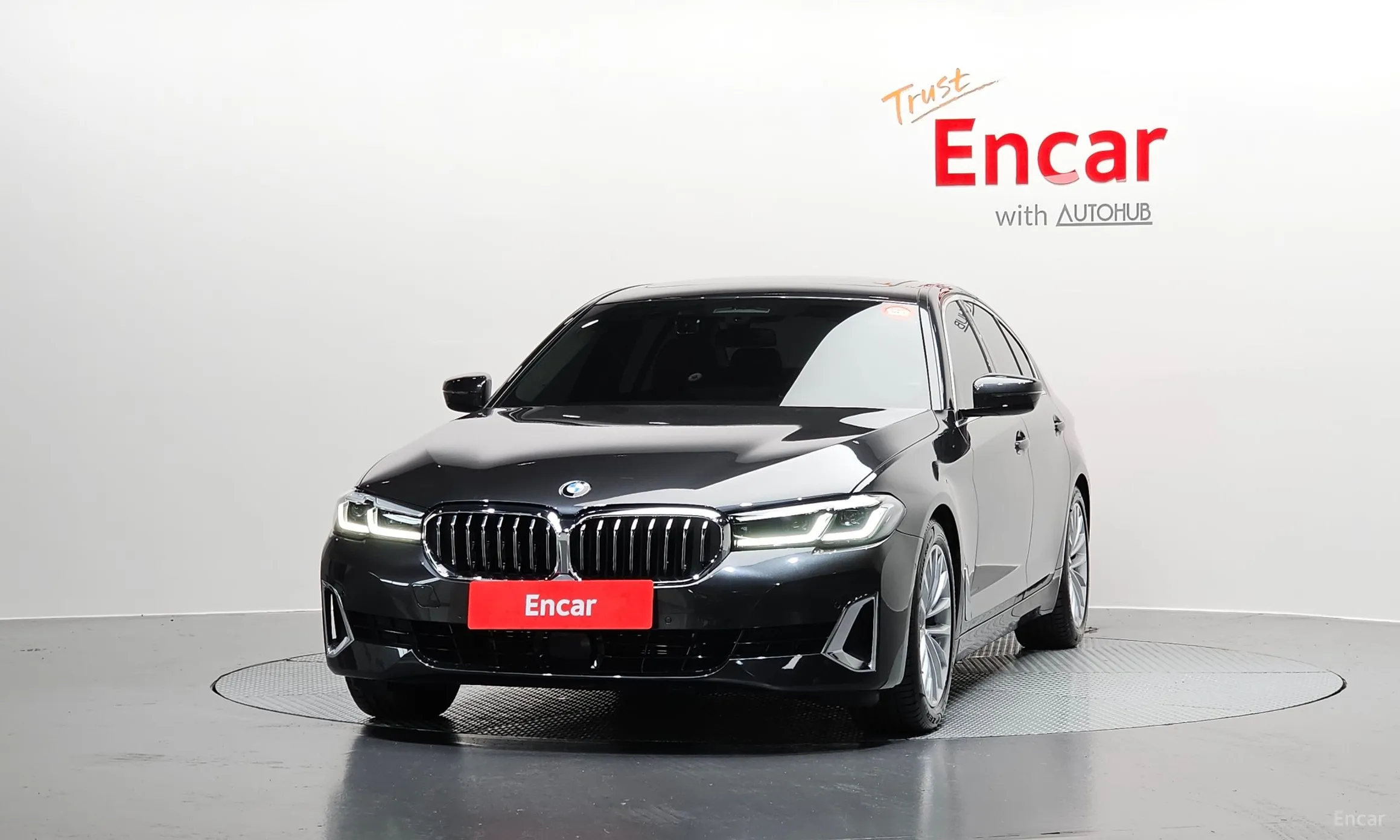 BMW 5 Series (G30) превью 3