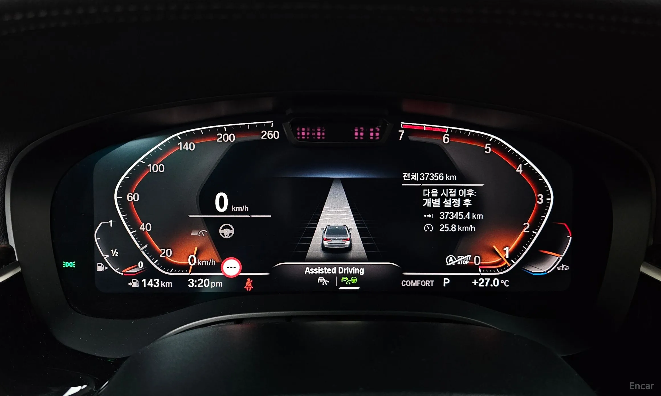 BMW 5 Series (G30) превью 8
