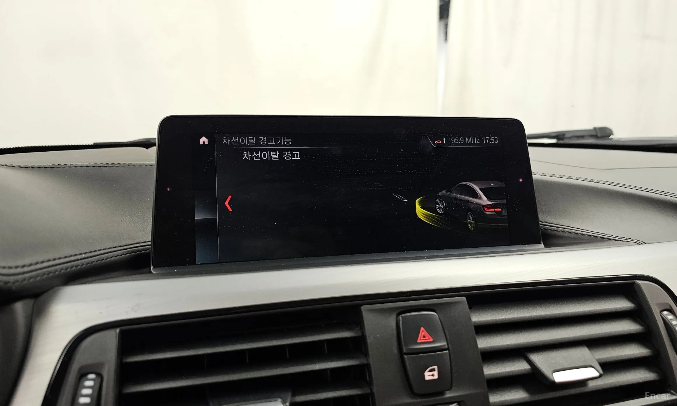 BMW Series 4 (F32) превью 16