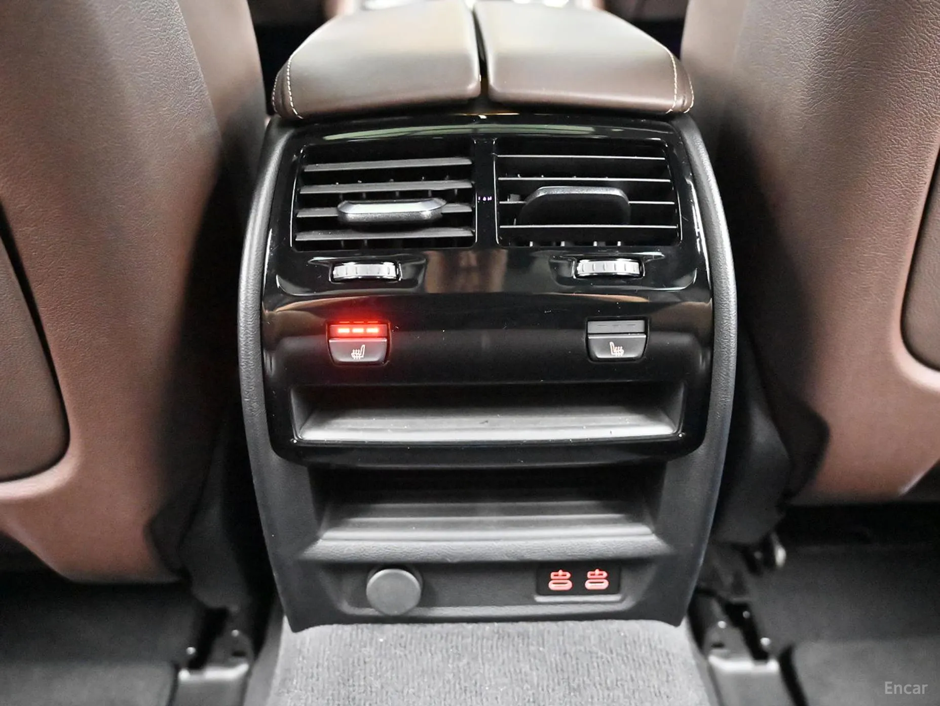 BMW 5 Series (G30) превью 16