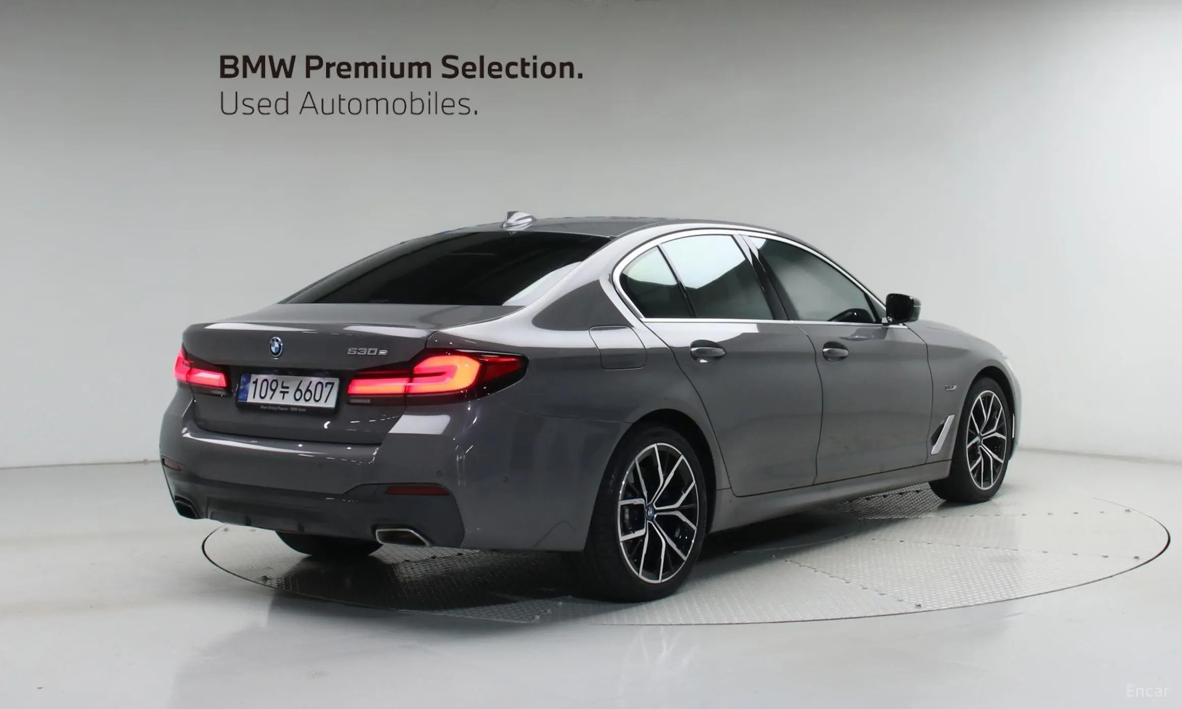 BMW 5 Series (G30)