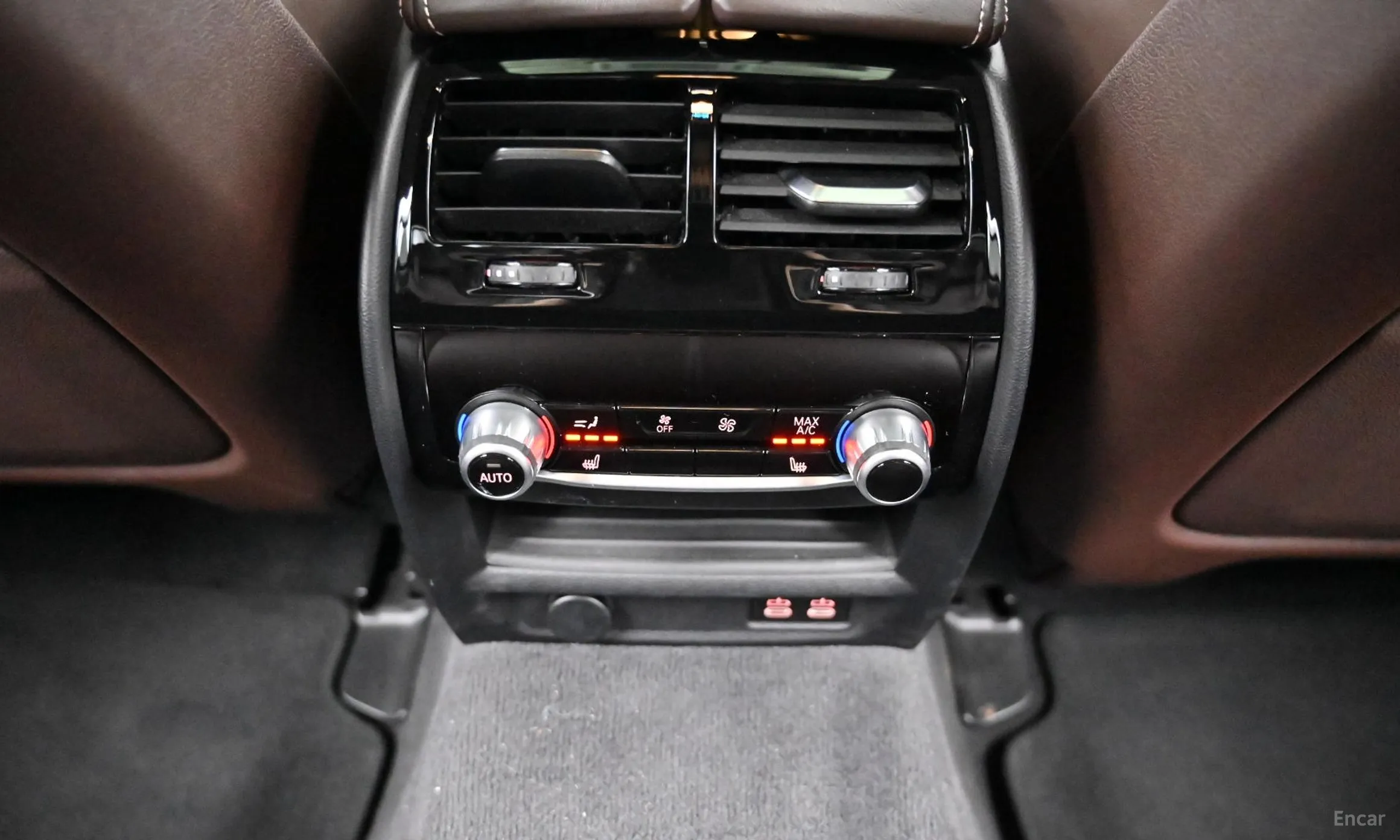 BMW 5 Series (G30) превью 16