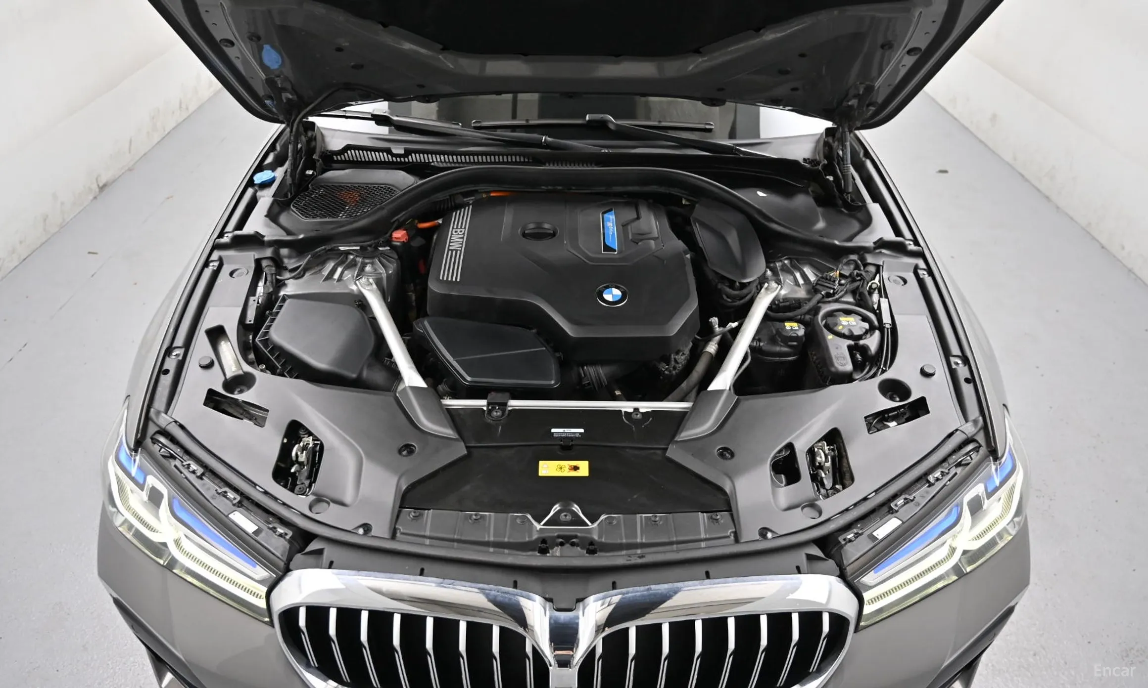 BMW 5 Series (G30) превью 6