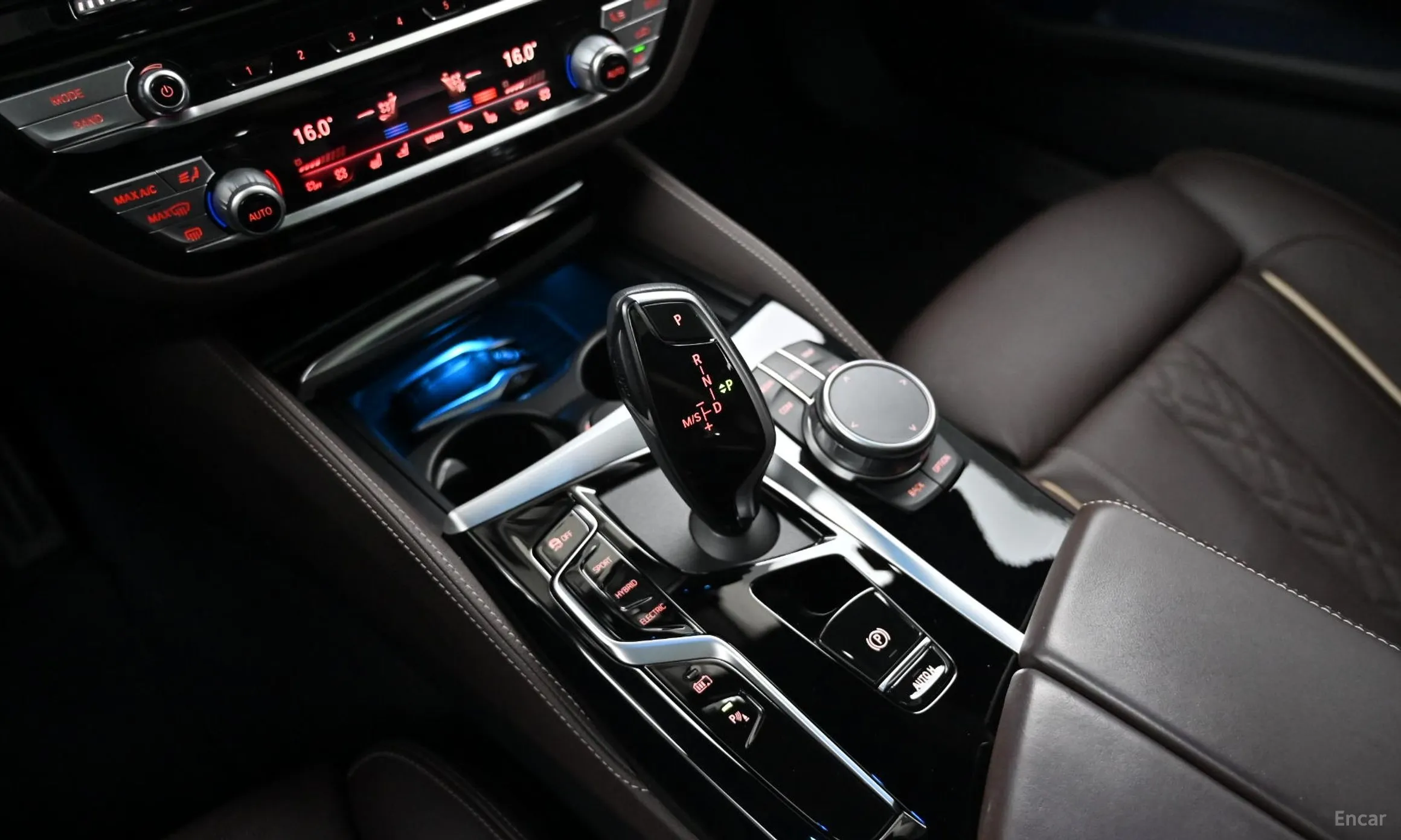 BMW 5 Series (G30) превью 9