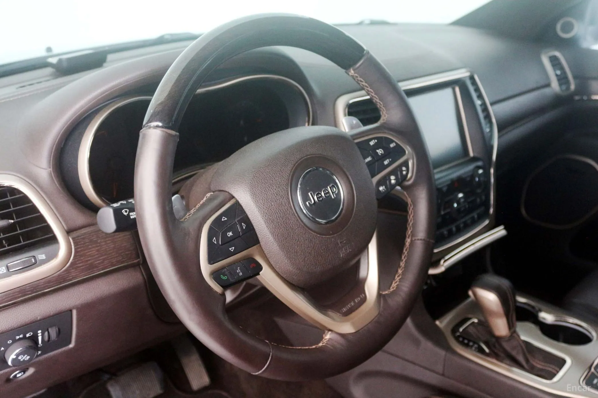 Jeep Grand Cherokee превью 16