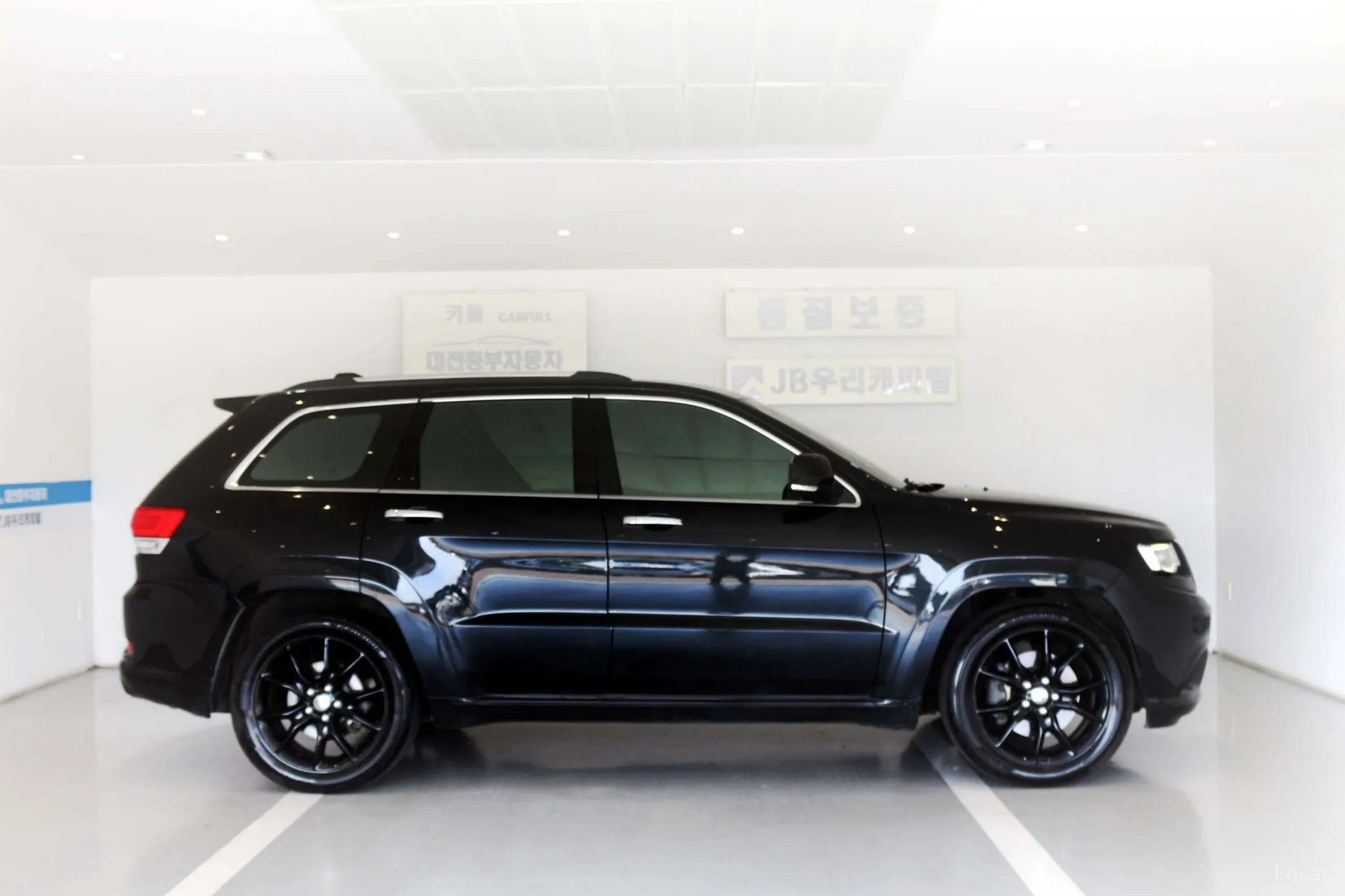 Jeep Grand Cherokee превью 5