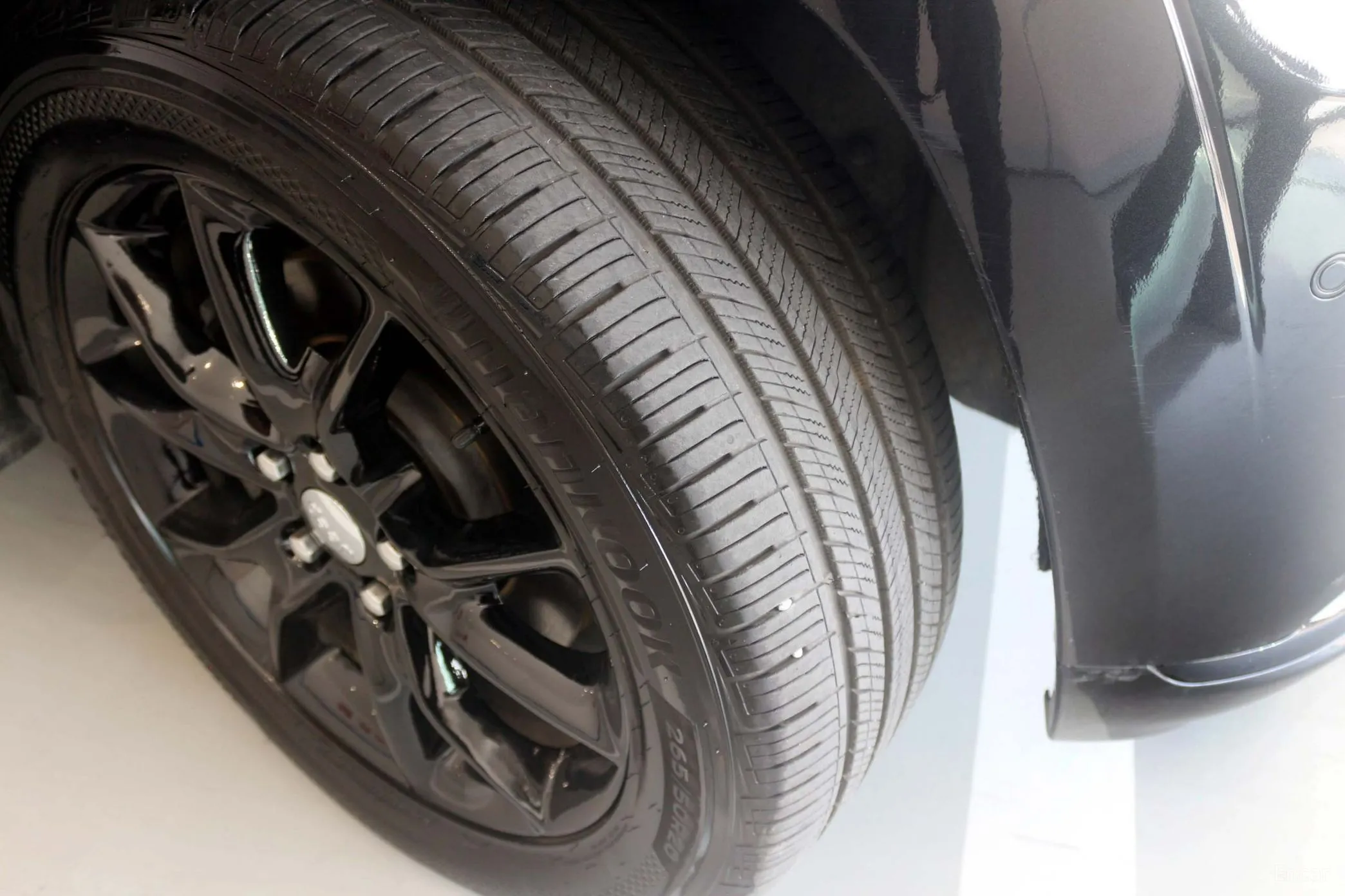 Jeep Grand Cherokee превью 9