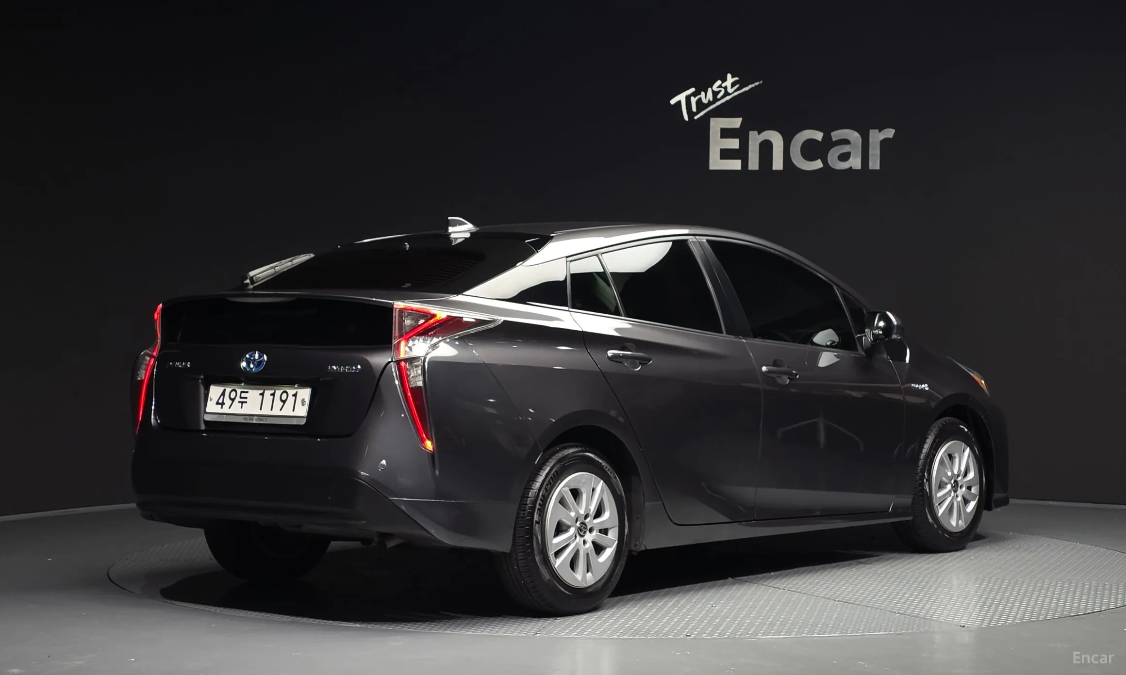 Toyota Prius 4th Generation