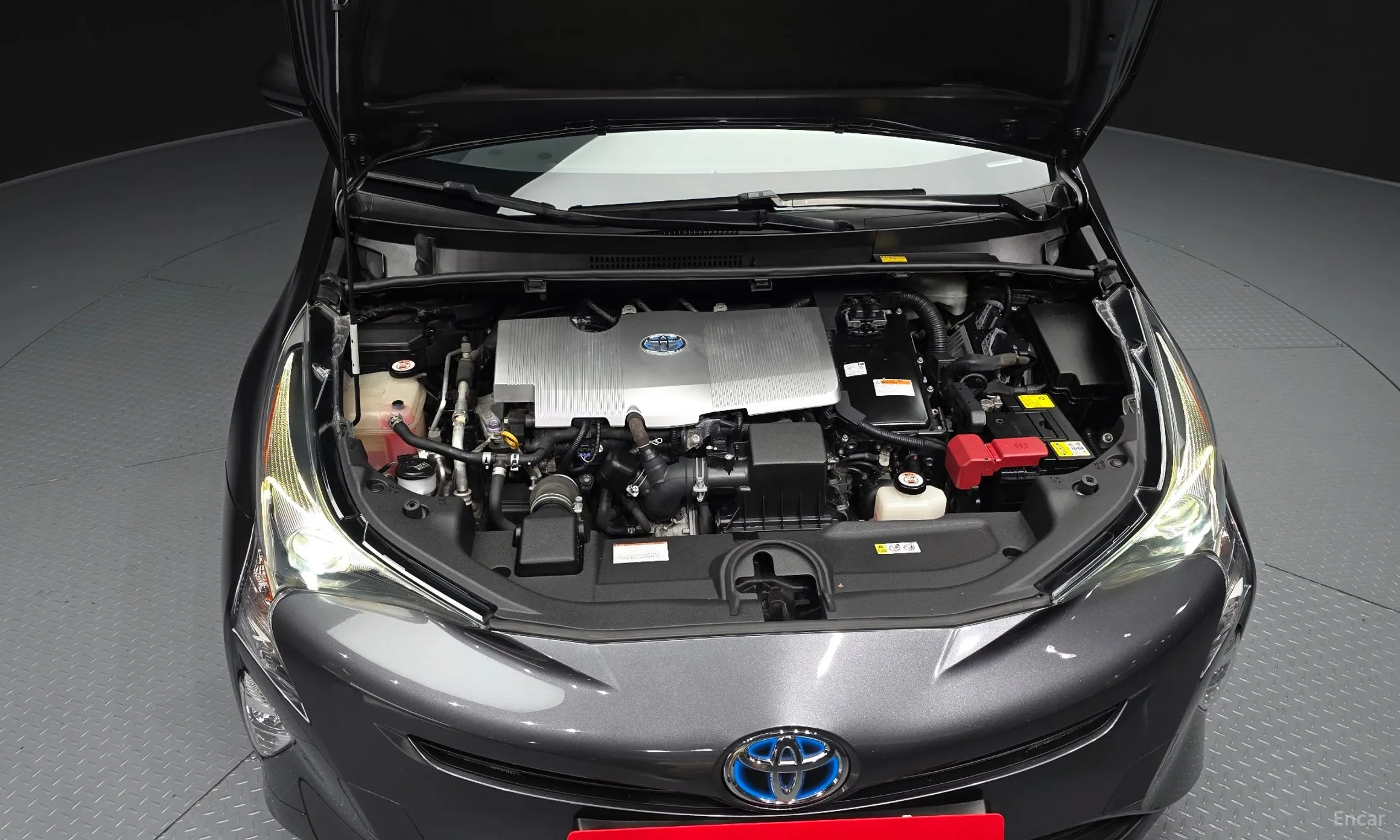 Toyota Prius 4th Generation превью 6