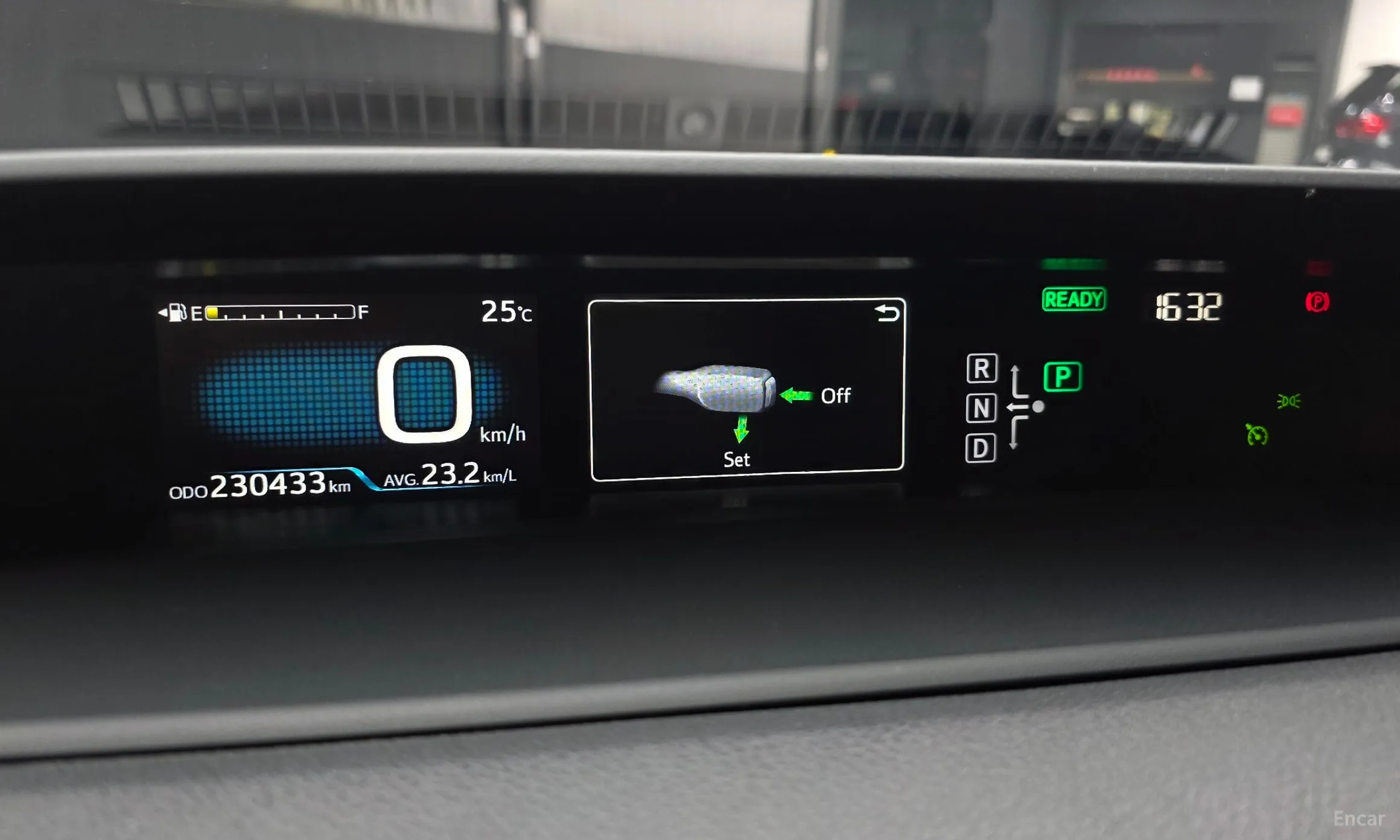 Toyota Prius 4th Generation превью 8