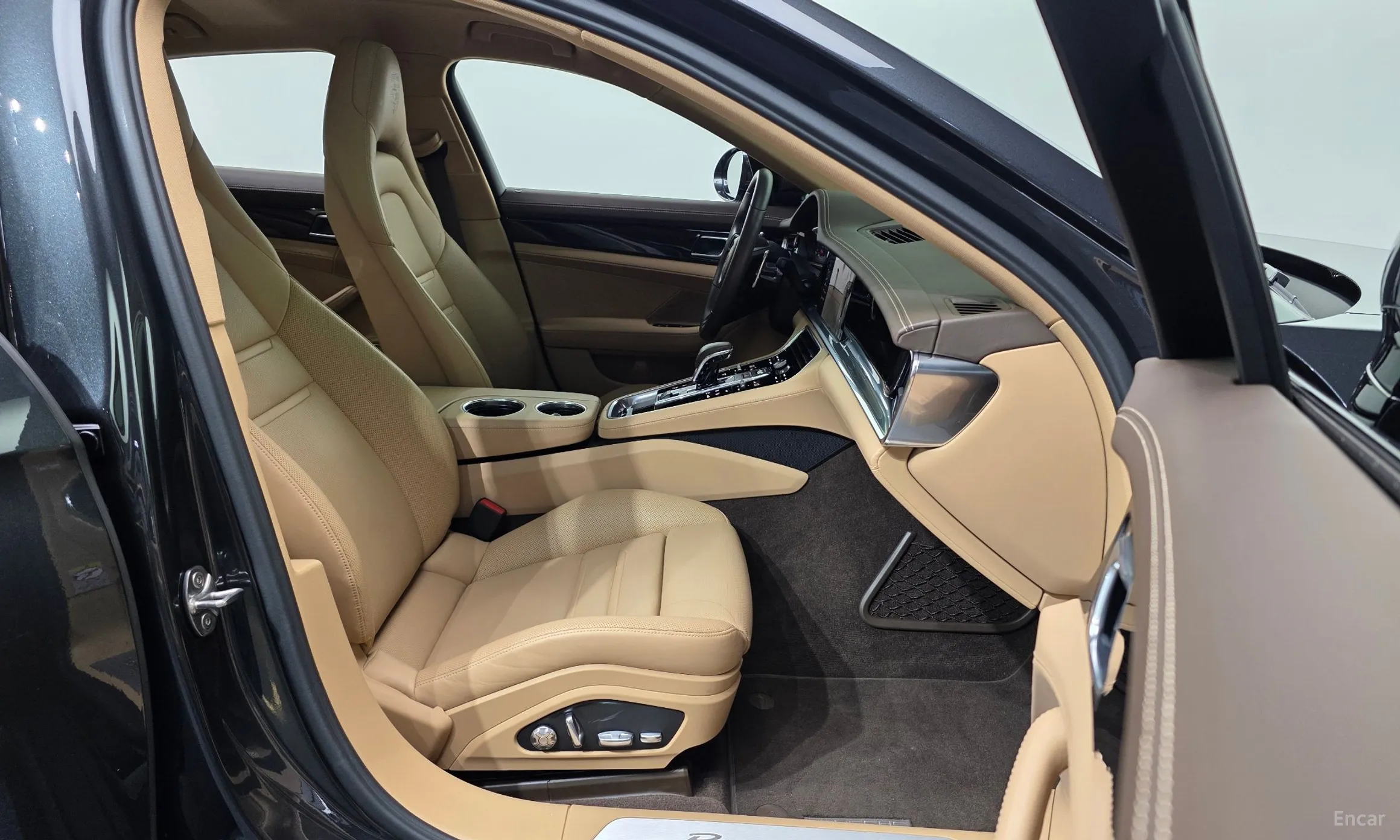 Porsche Panamera (971) превью 11