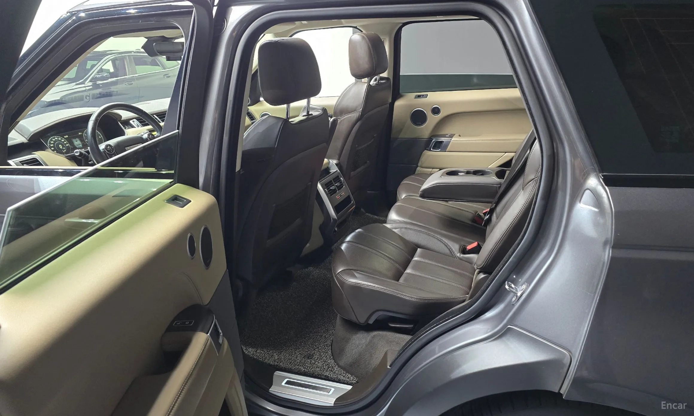 Land Rover Range Rover Sport 2nd Generation превью 11