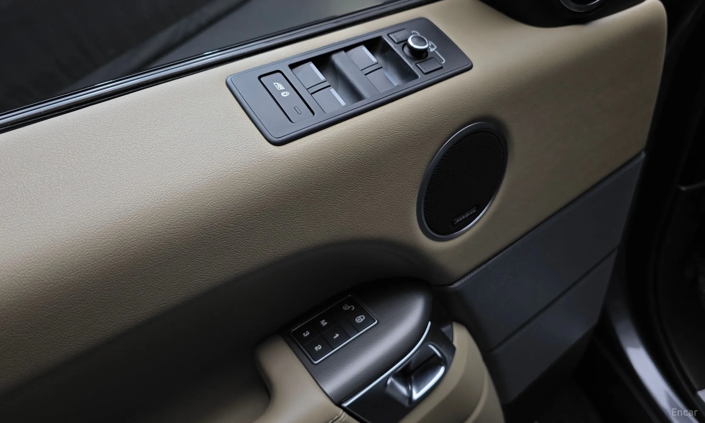 Land Rover Range Rover Sport 2nd Generation превью 13