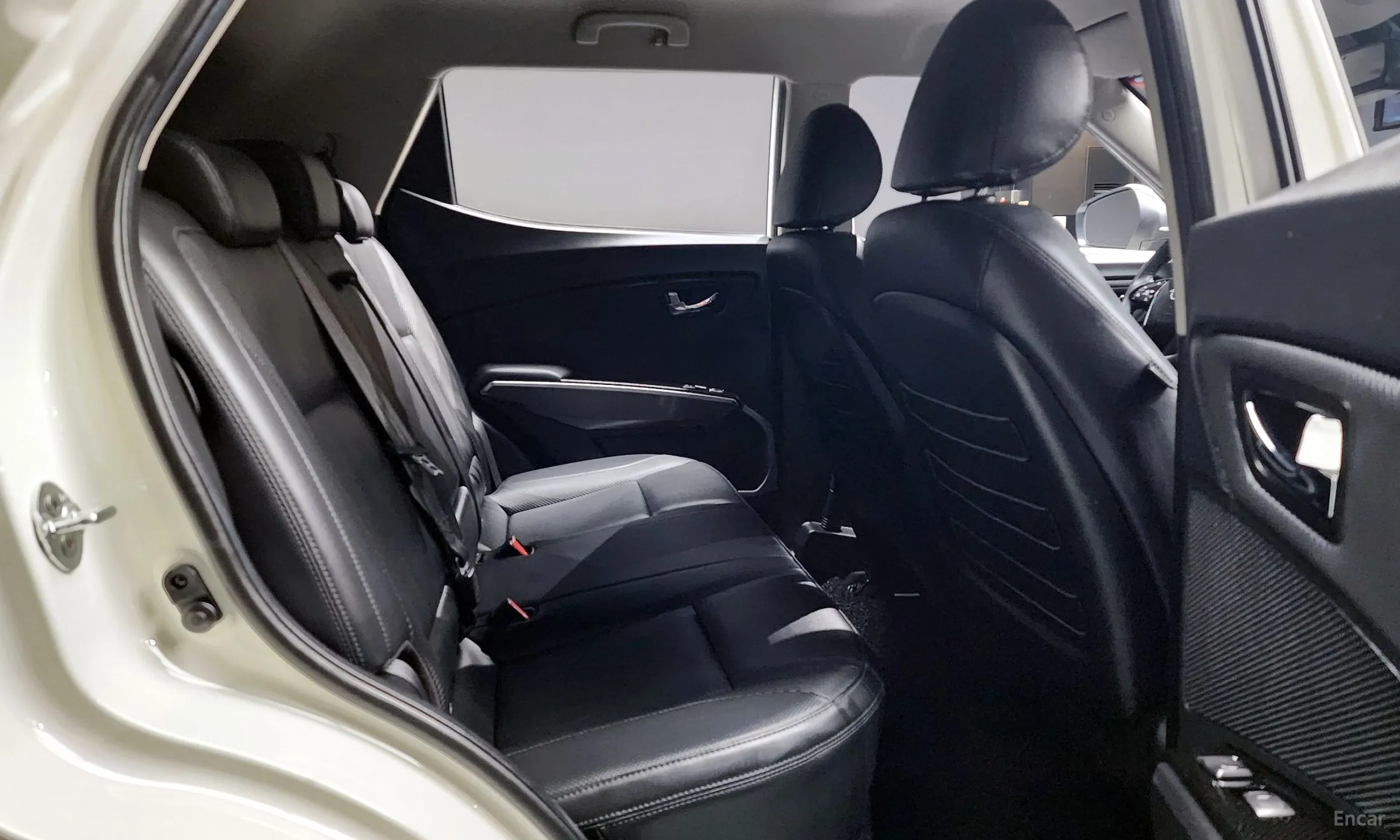 KG Mobility (SsangYong) Berry New Tivoli превью 13