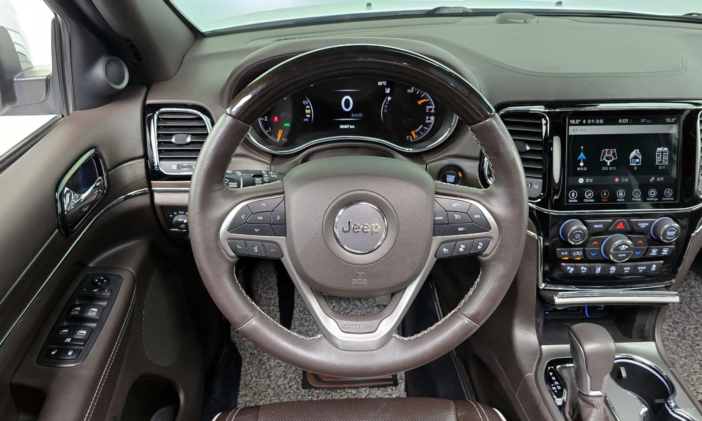 Jeep Grand Cherokee превью 13