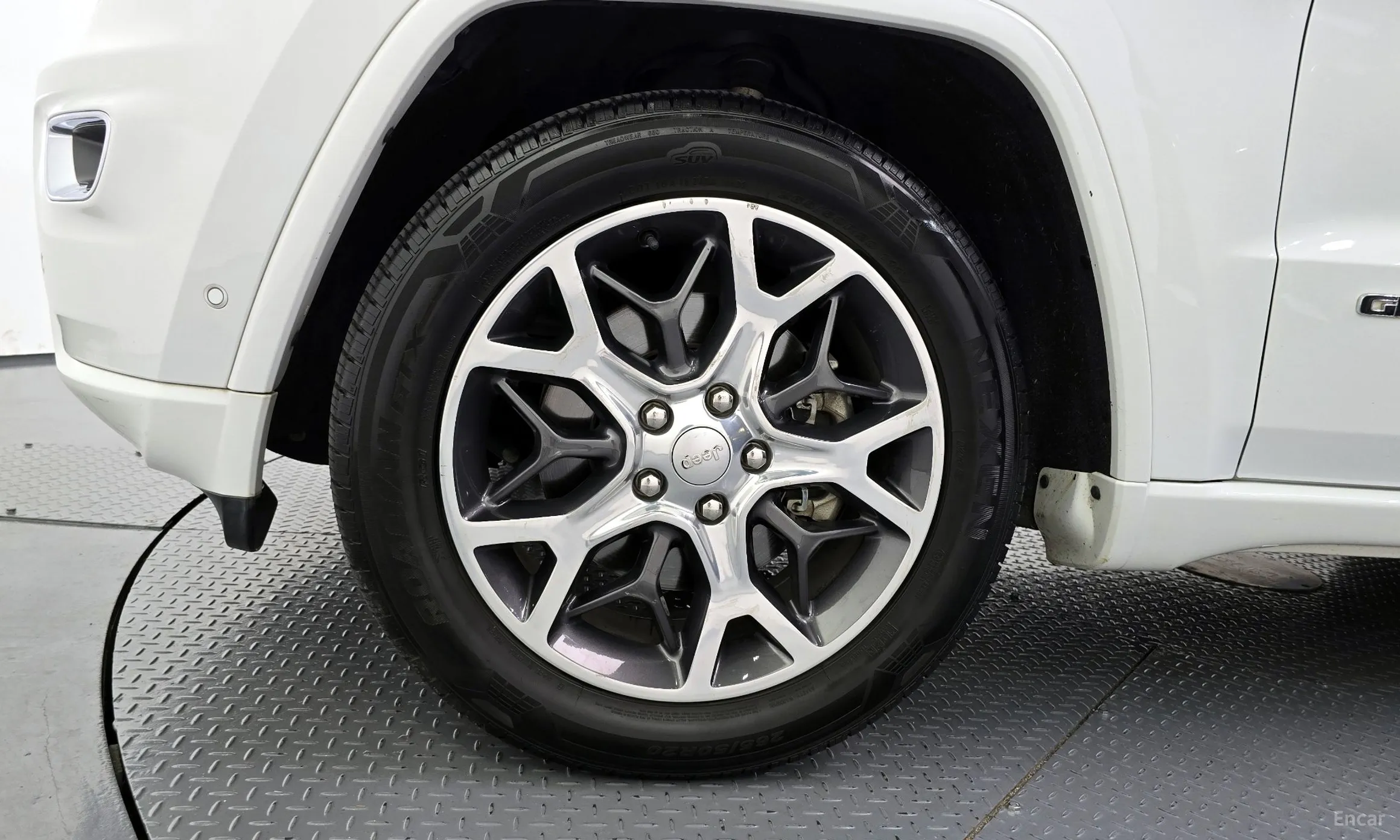 Jeep Grand Cherokee превью 5