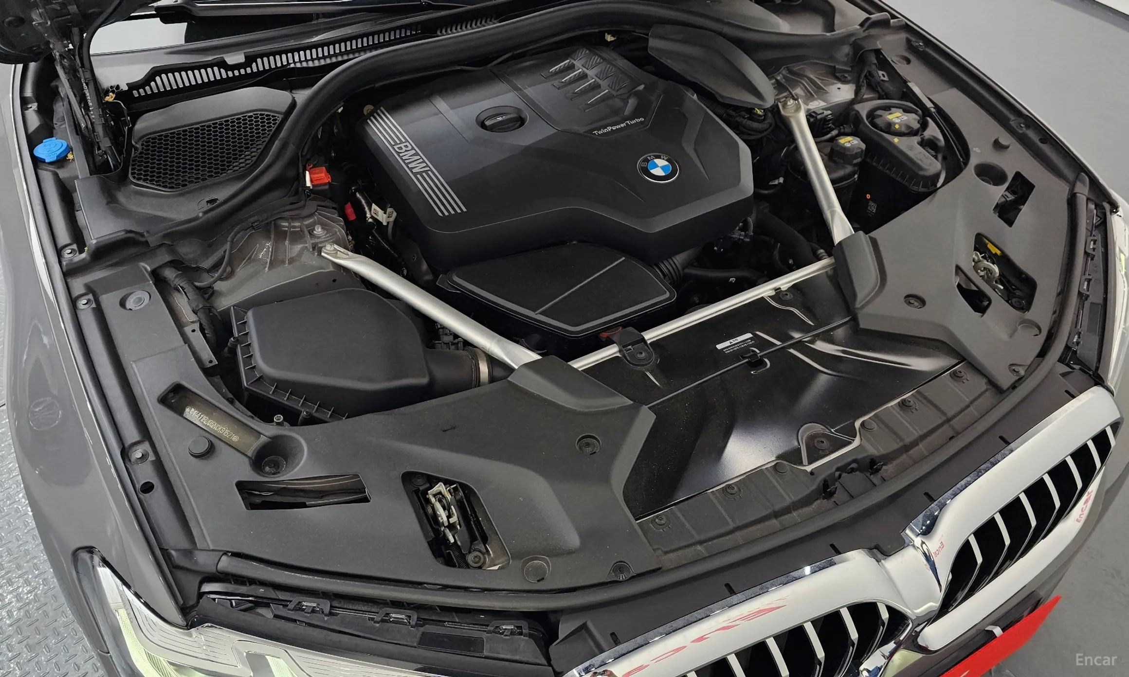 BMW 5 Series (G30) превью 6