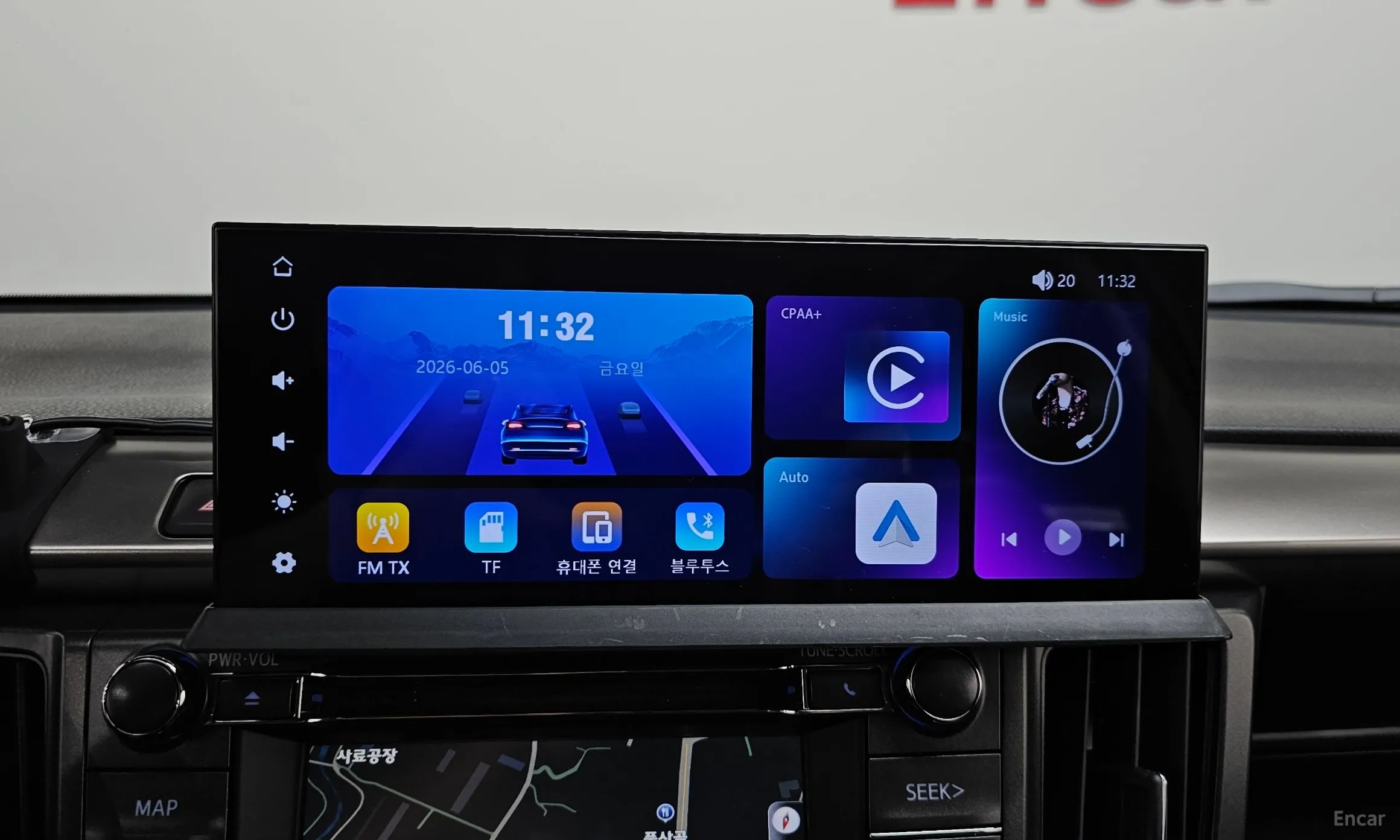 Toyota RAV4 превью 15