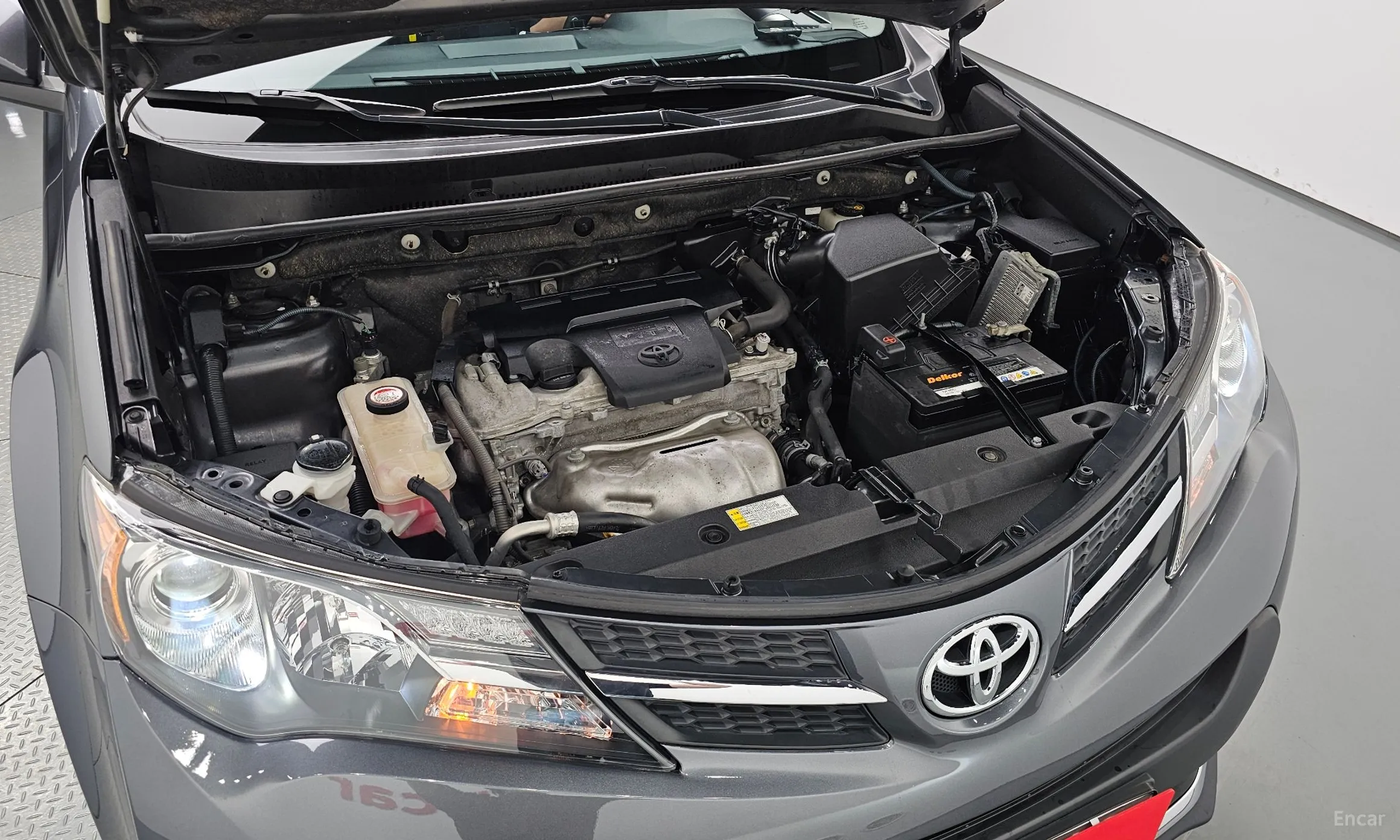 Toyota RAV4 превью 6