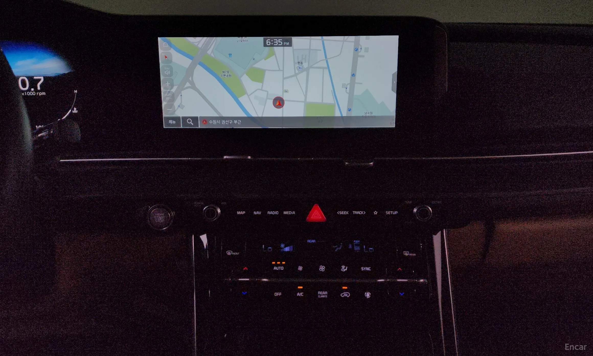 Kia Carnival Gen 4 превью 12