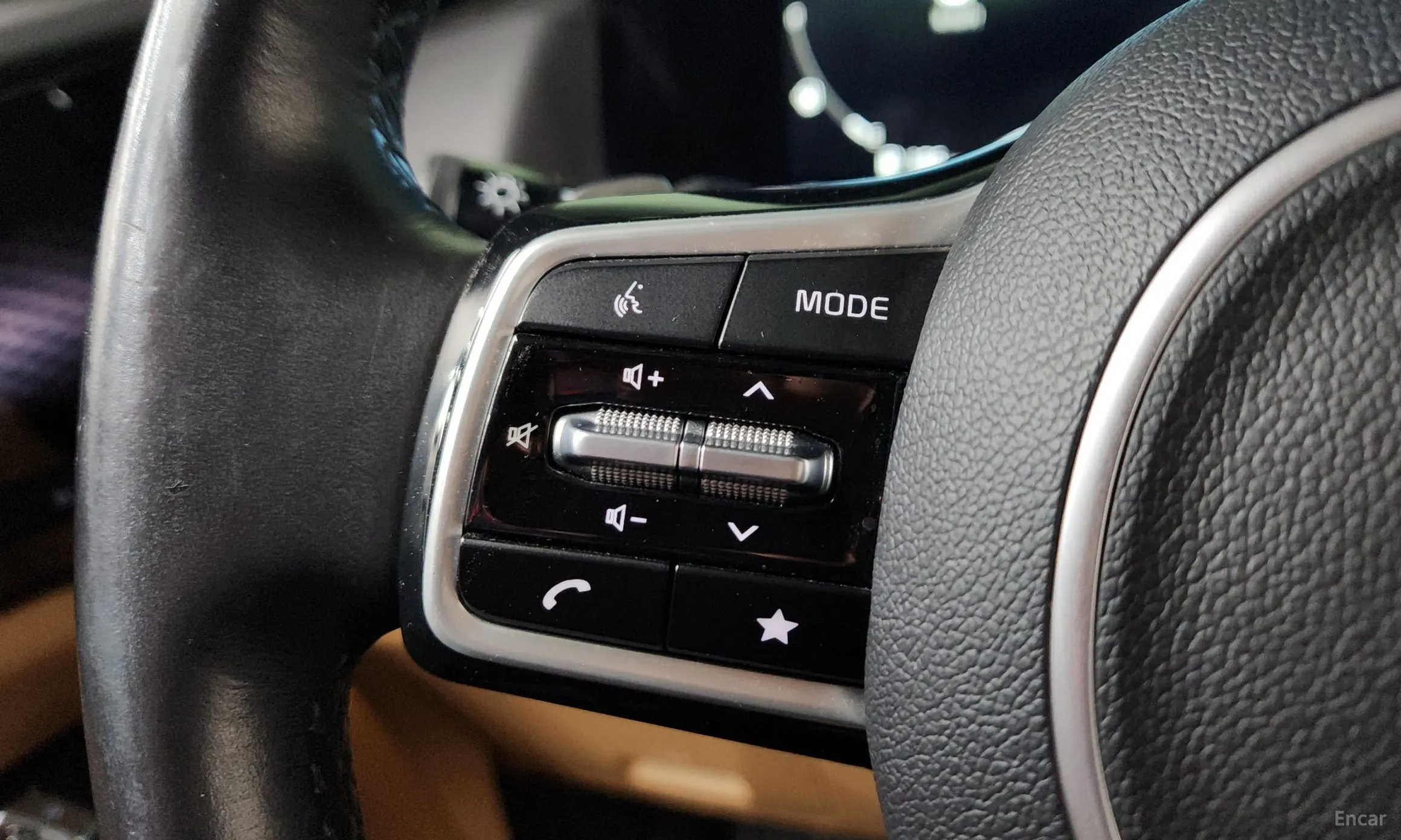 Kia Carnival Gen 4 превью 16