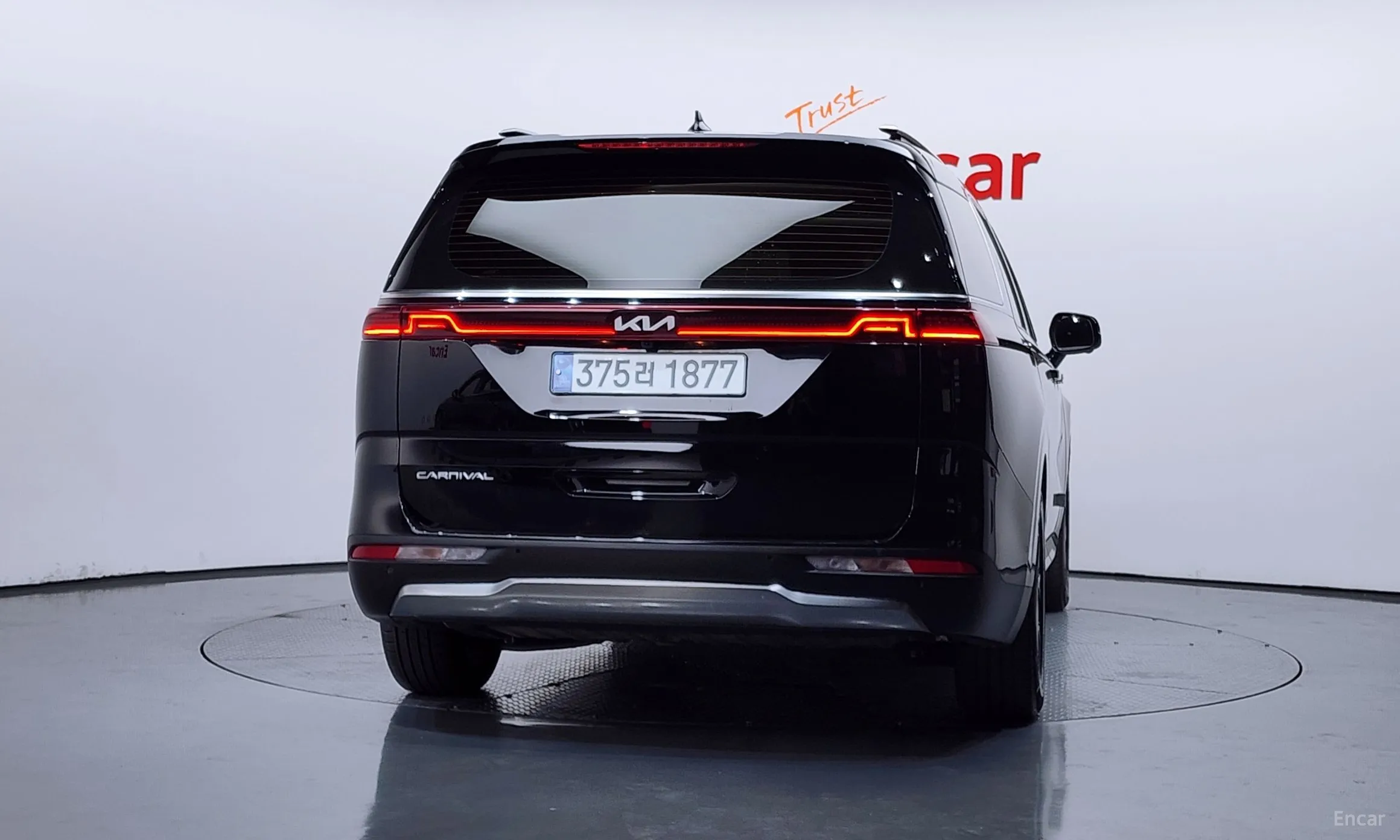 Kia Carnival Gen 4 превью 4