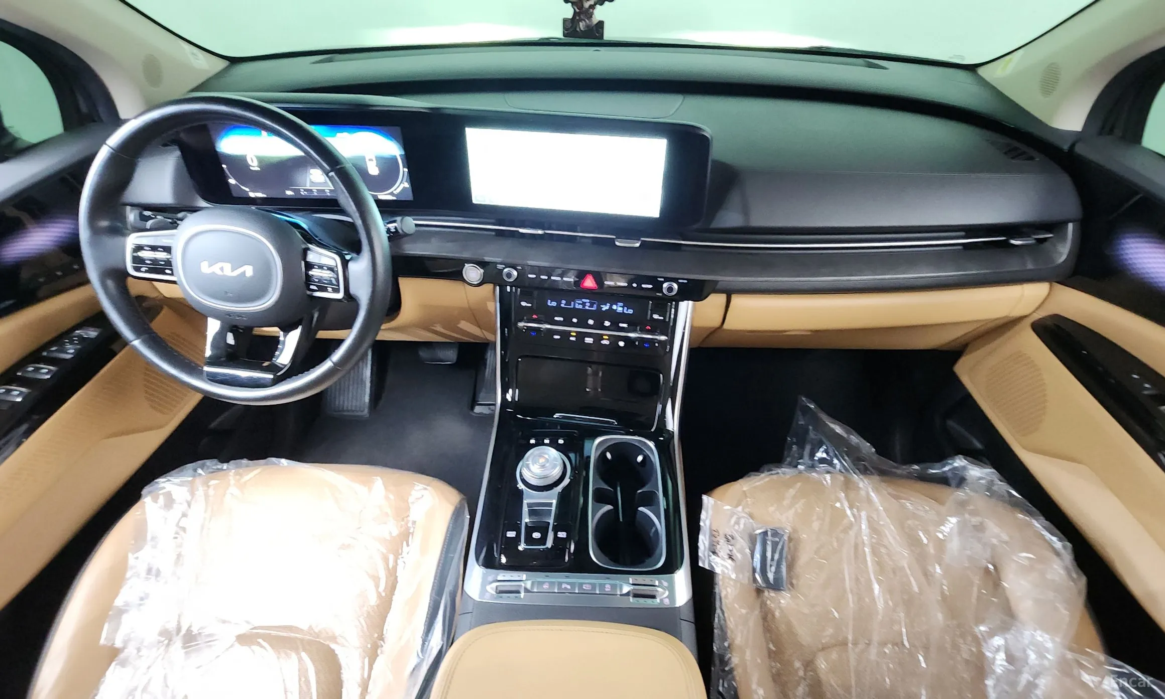 Kia Carnival Gen 4 превью 7