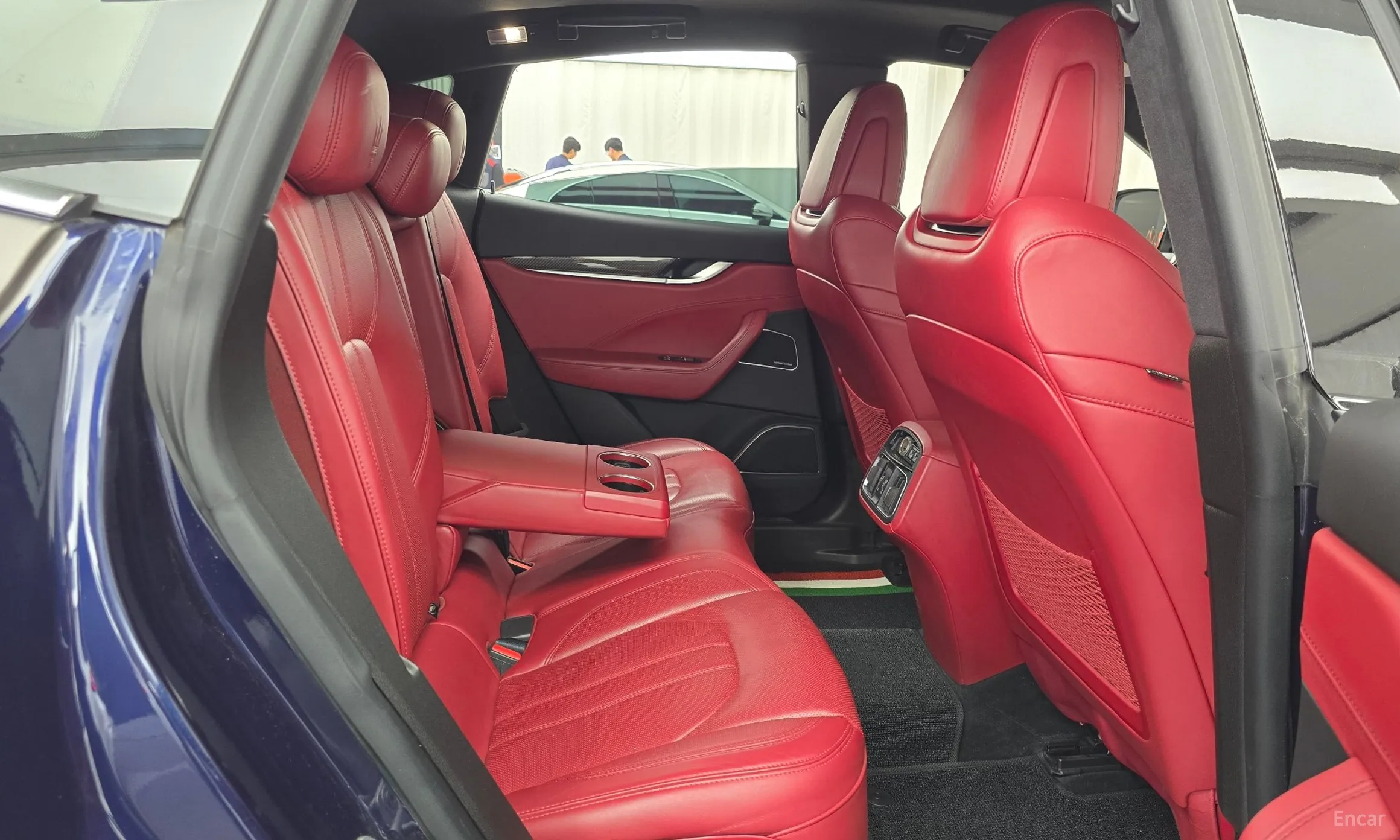 Maserati Levante превью 11