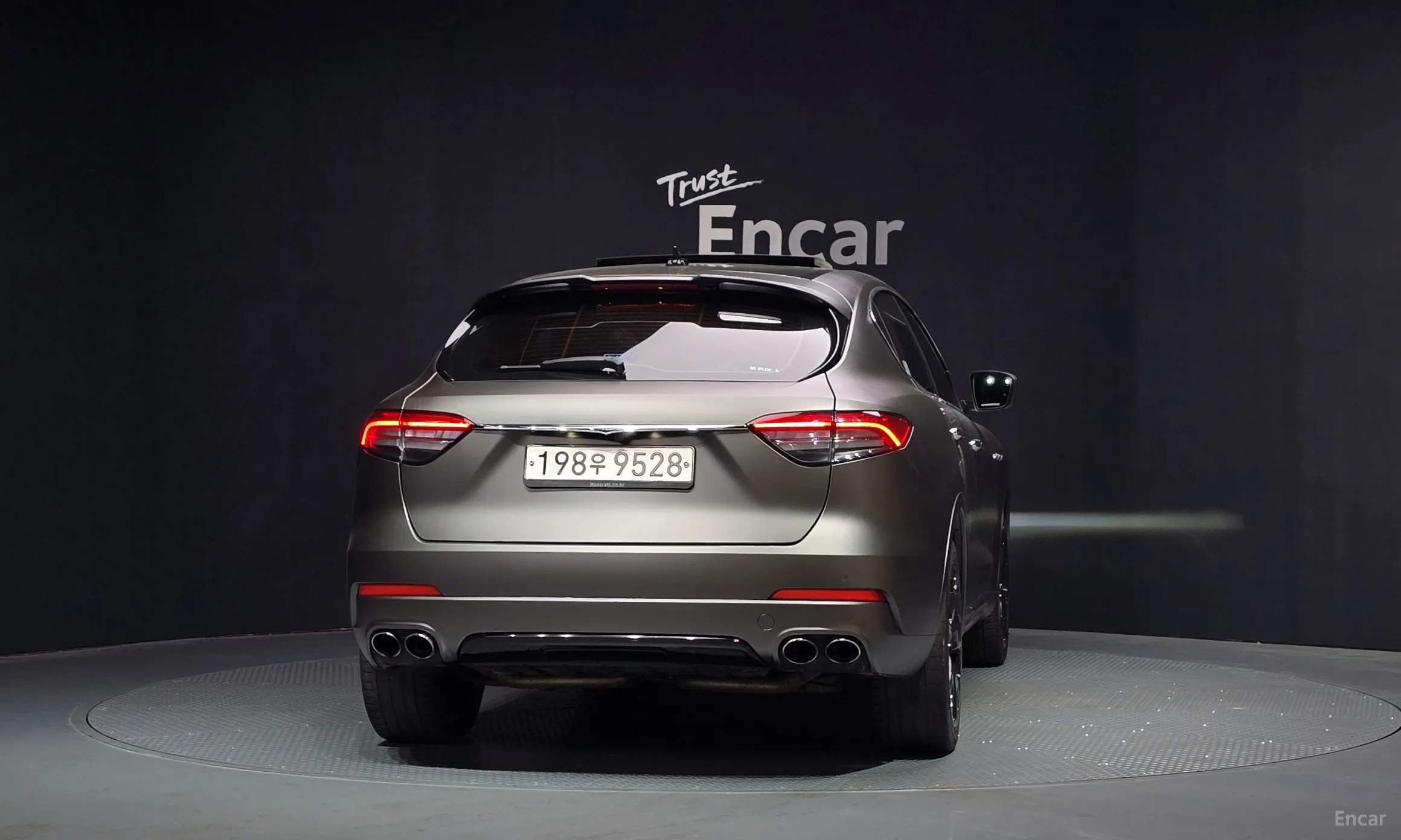 Maserati Levante превью 4
