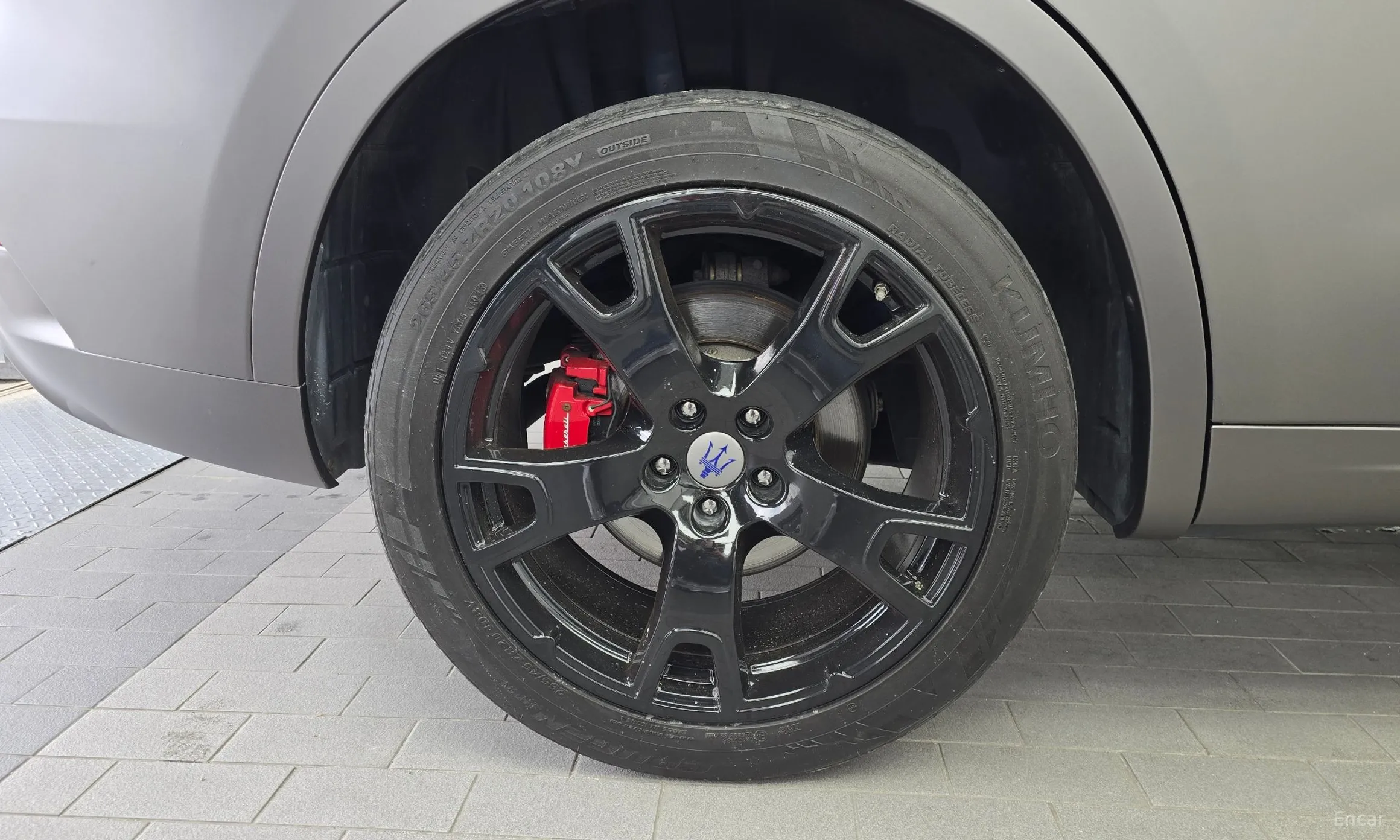 Maserati Levante превью 5