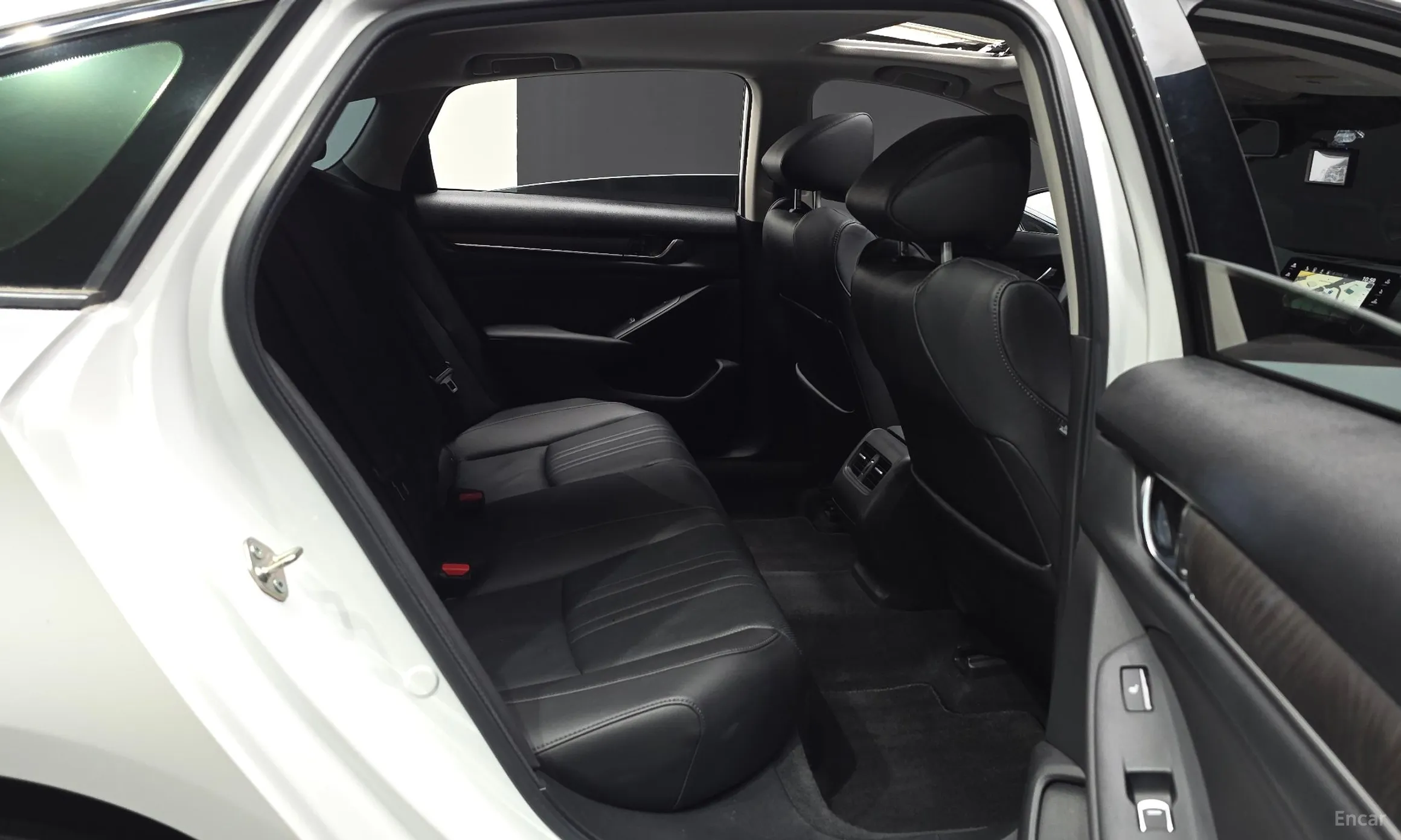 Honda Accord 10th Generation превью 11
